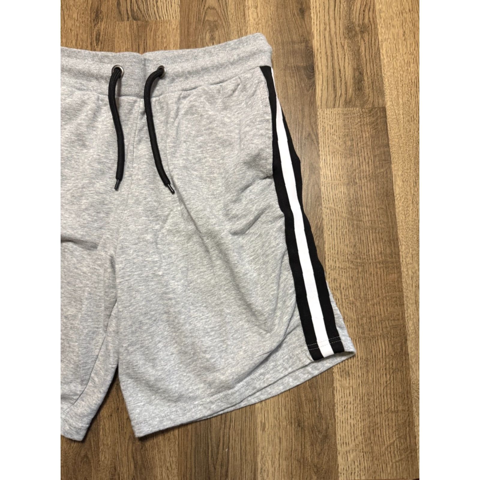 Pro Player Pro Player Shorts Women's Large Activewear Grey Black White Casual Athletic Modern 3 in Inseam Womens Regular Large Grey Black White Pro Player Shorts Size 36" / US 14 / IT 50 - 4 Thumbnail
