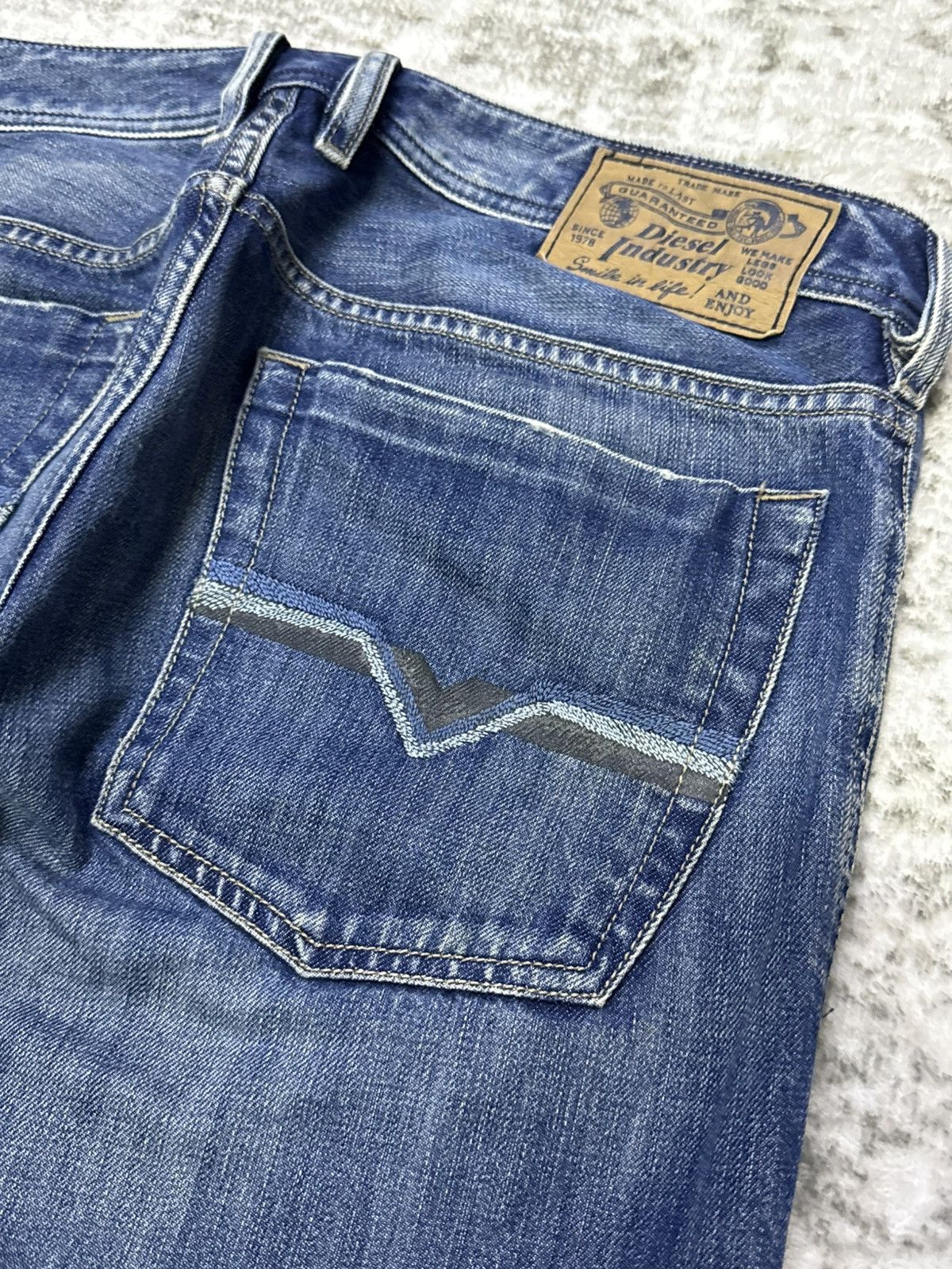 Diesel Vintage Diesel Zatiny Fade Wash Flared Jeans Size US 32 / EU 48 - 11 Thumbnail