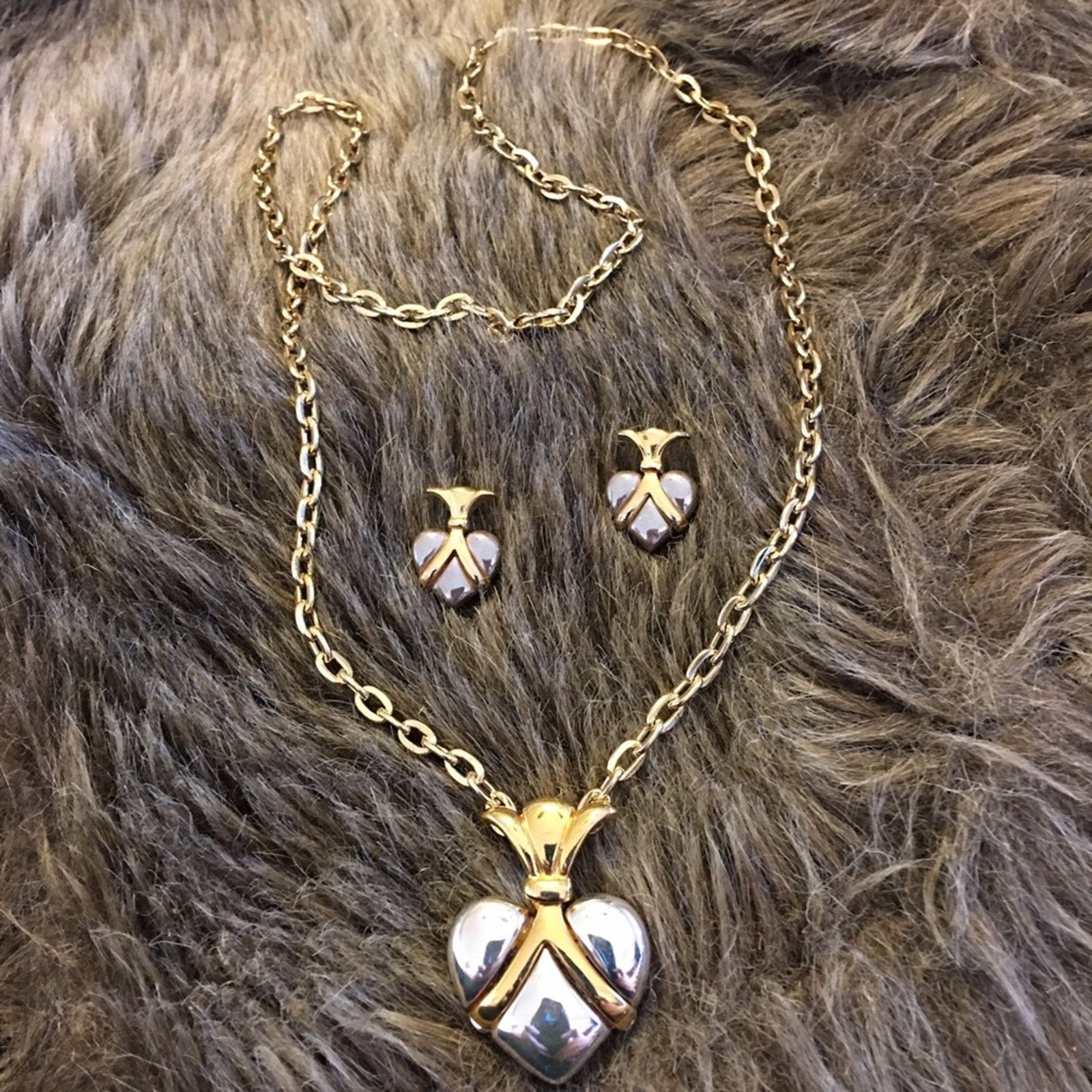 Jewelry Gold and silver tone crowned heart jewelry set Size ONE SIZE - 6 Thumbnail