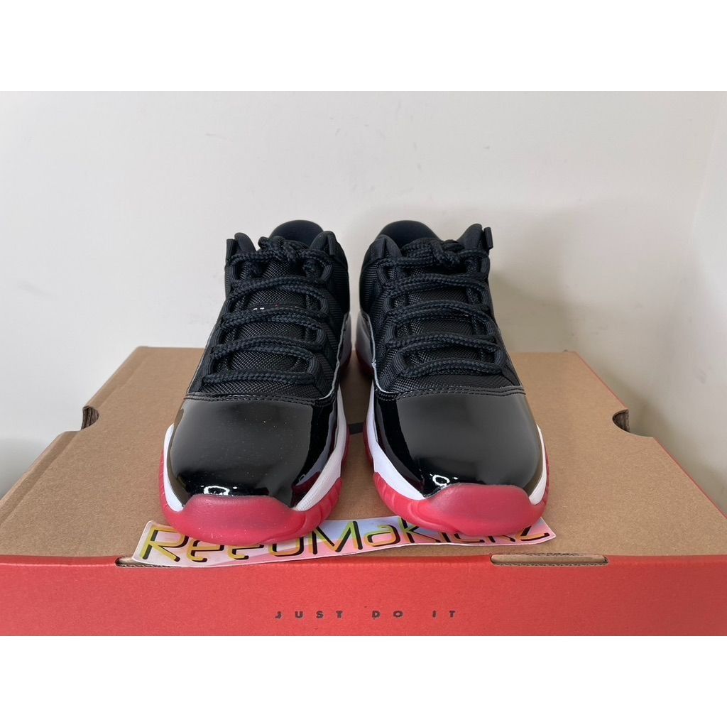 Jordan Brand Jordan 11 XI Retro Low Bred 2025 GS 5Y Size US 5 / EU 37 - 3 Thumbnail