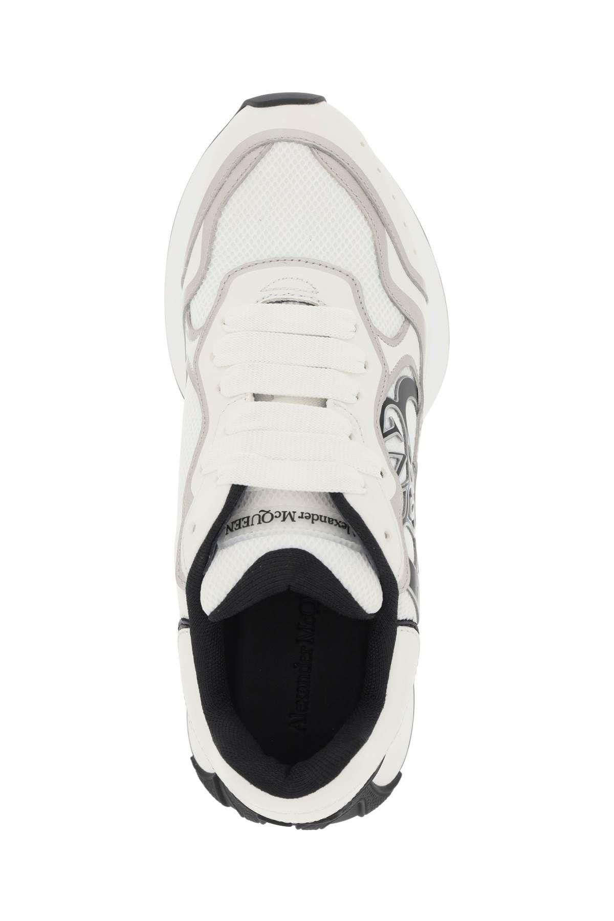 Alexander McQueen o1w1db10725 Sprint Runner in White/Black Size US 12 / EU 45 - 4 Thumbnail