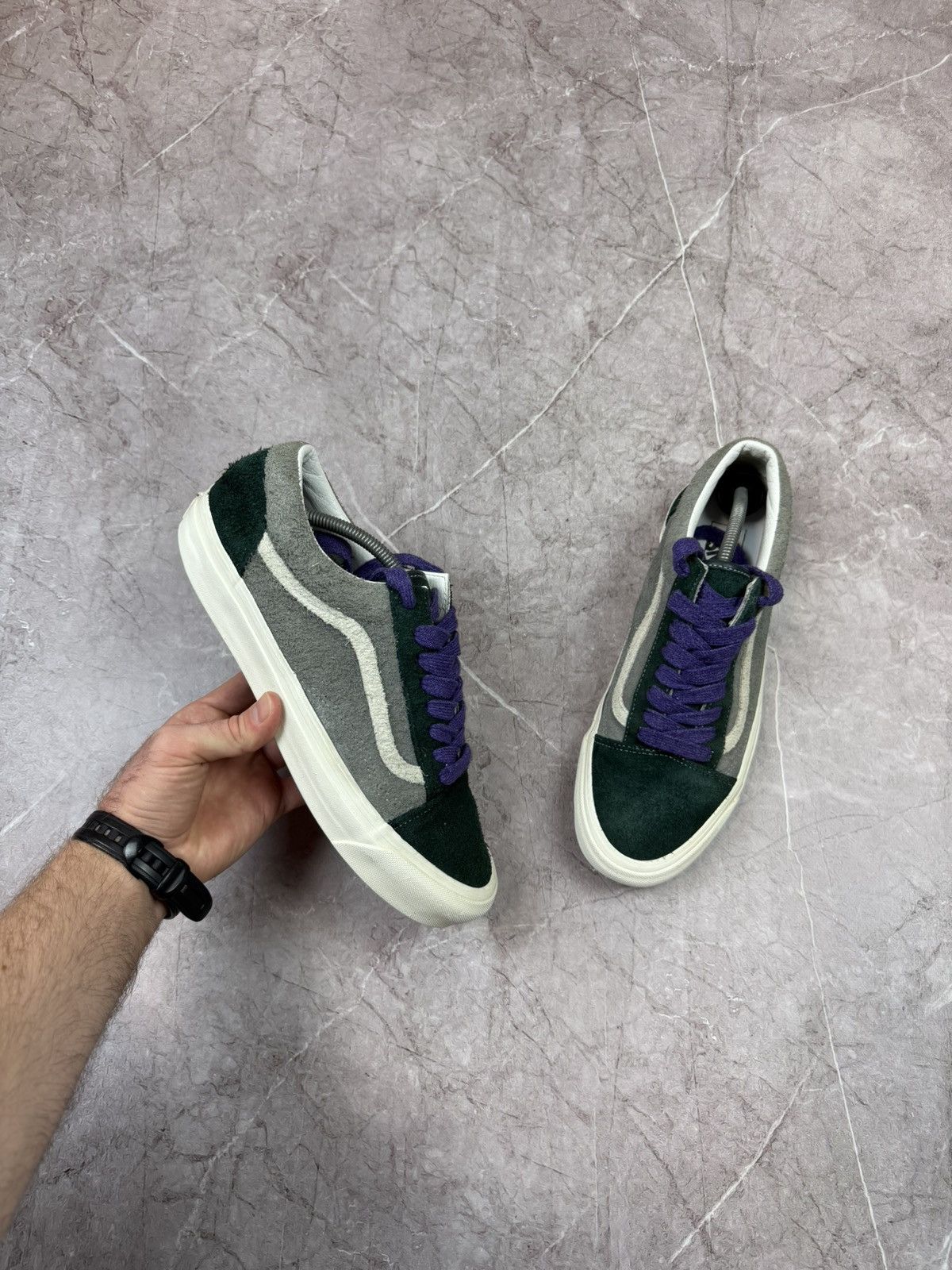 Vans Vans Olds Skool shoes Size US 11 / EU 44 - 2 Thumbnail