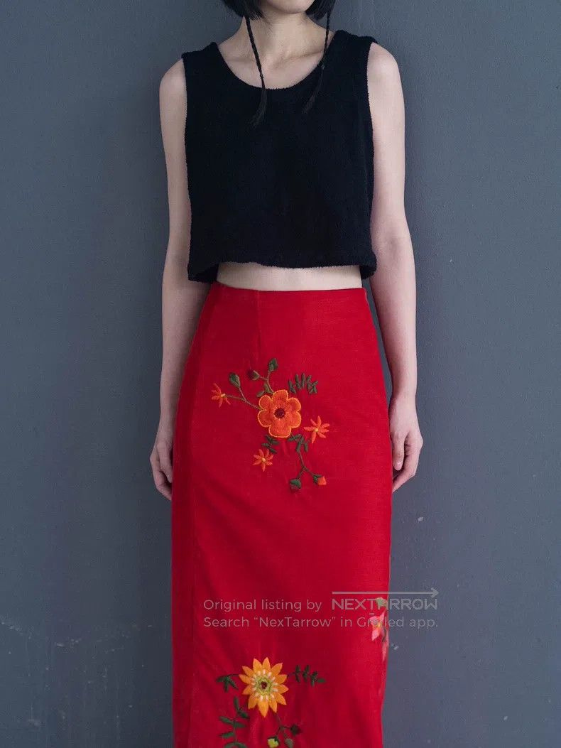 Kenzo Kenzo Red velvet floral embroidered skirt Size 24" / US 00 / IT 34 - 8 Thumbnail
