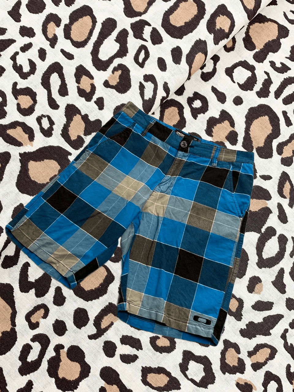 Oakley Vintage Y2K Oakley Shorts Size US 30 / EU 46 - 1 Thumbnail