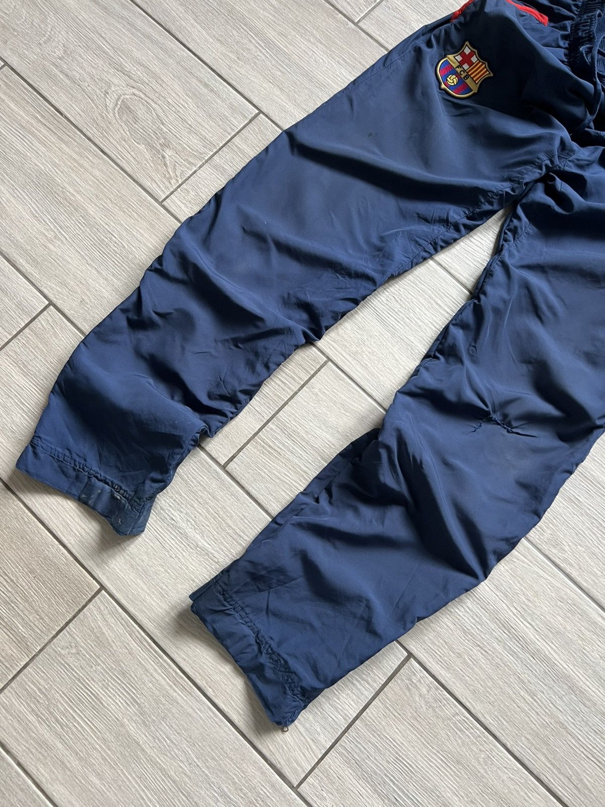 Nike Vintage Nike FC Barcelona y2k drill nylon pants Size US 34 / EU 50 - 7 Thumbnail