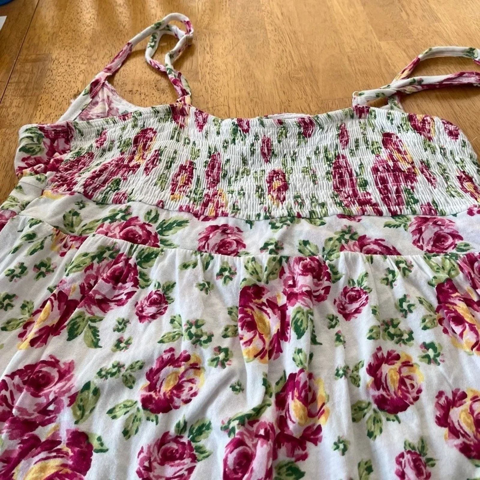 The Unbranded Brand Torrid spaghetti strap baby doll top, size 2 (2X). Size XXL / US 16-18 / IT 52-54 - 3 Thumbnail