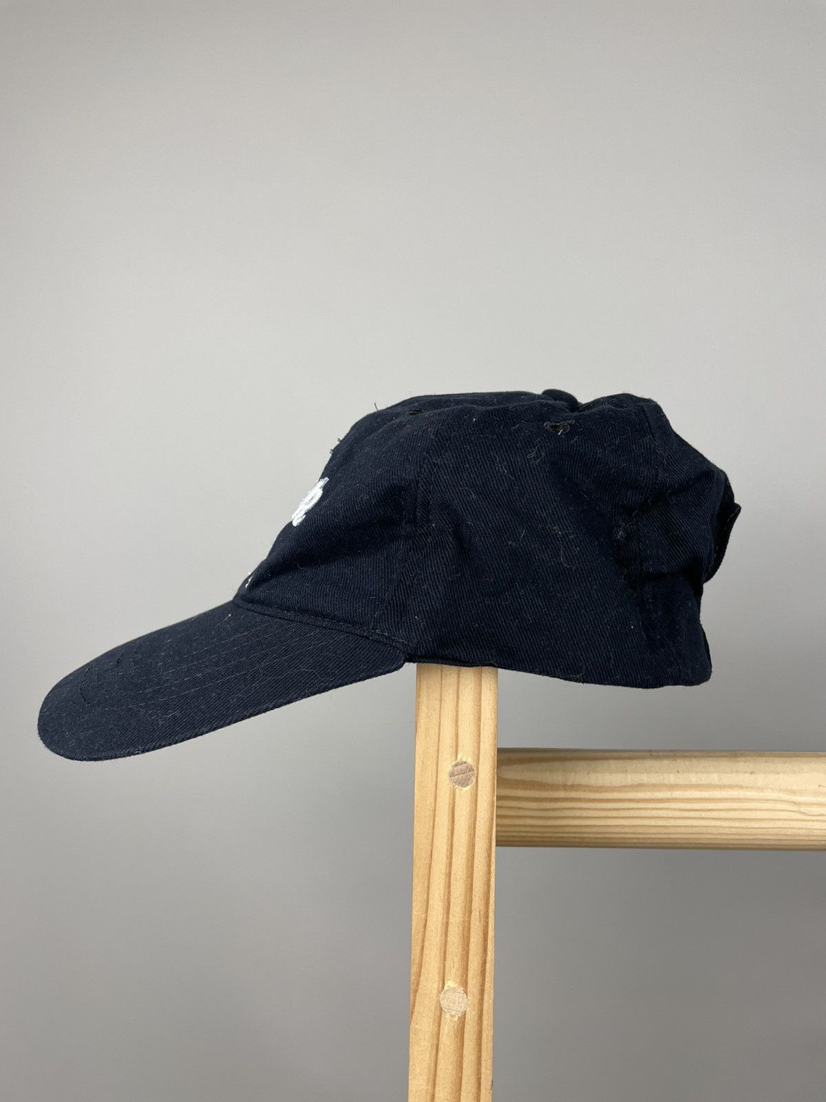 Hard Rock Cafe × Vintage Vintage Hard Rock Cafe Bruno’s Aires merch cap Size ONE SIZE - 3 Thumbnail