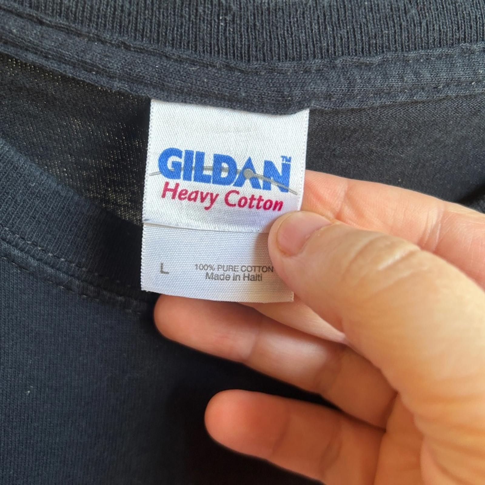 Gildan Gildan Black Heavy Cotton Tee with Blue & Red Label Size US L / EU 52-54 / 3 - 3 Thumbnail