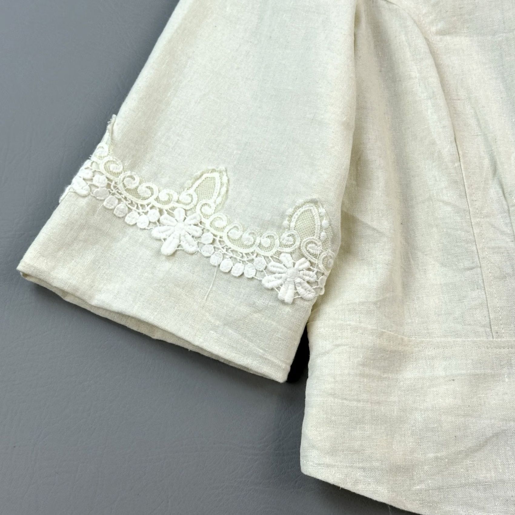 Vintage Papillon Blazer Jacket Womens Large Ivory Linen Embroidered Cropped Hook Closure Size L / US 10 / IT 46 - 2 Thumbnail