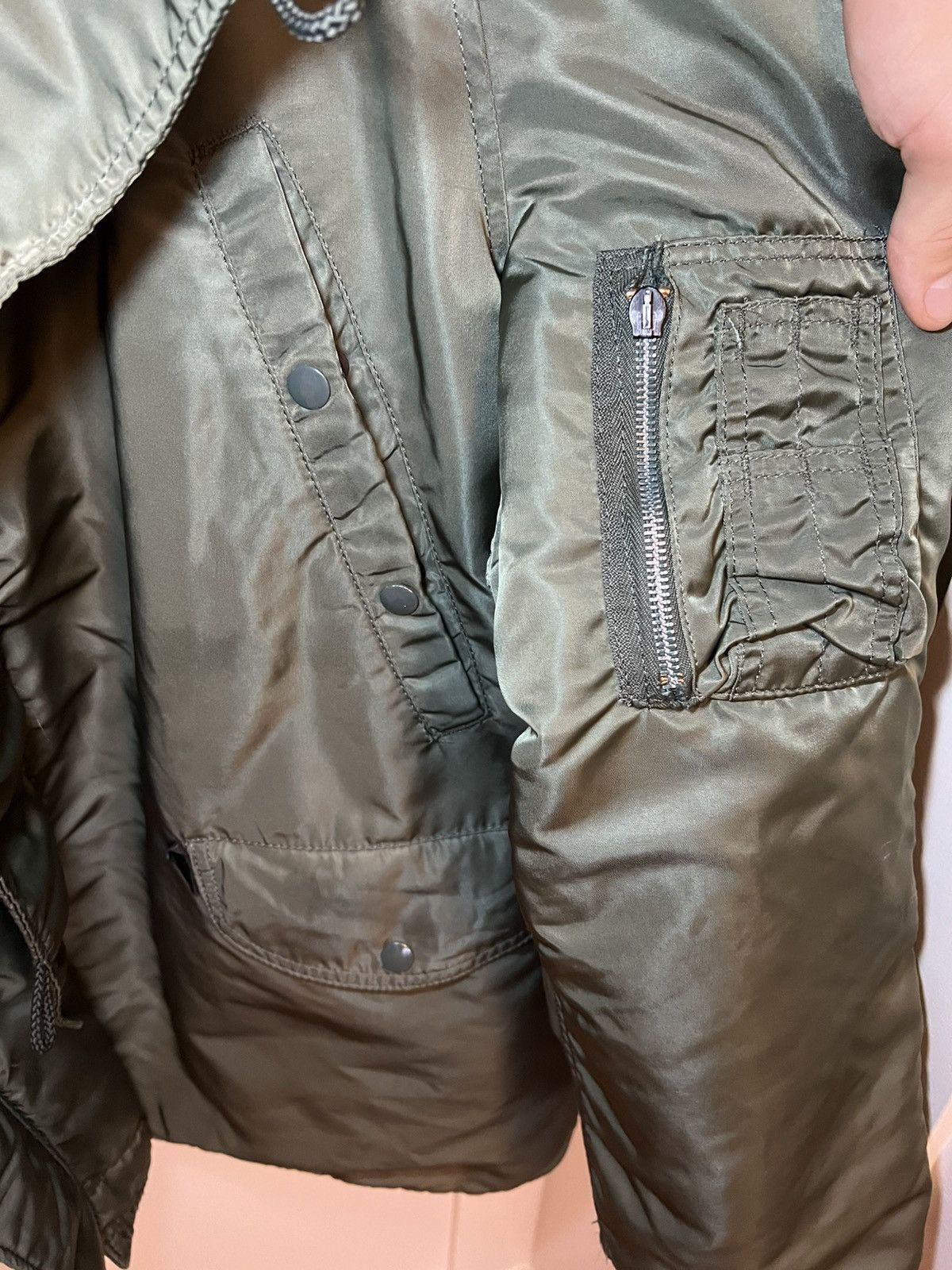 Alpha Industries Vintage Alpha Industries fur hood bomber jacket Size US XL / EU 56 / 4 - 23 Thumbnail