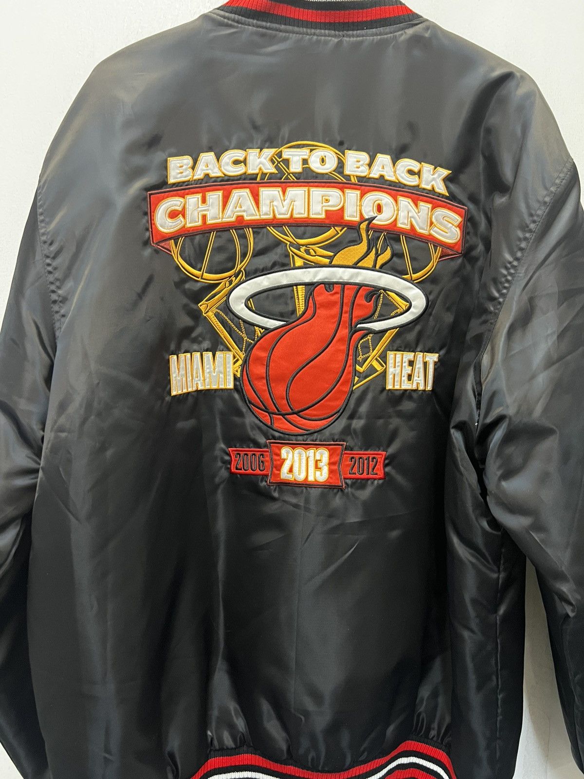 NBA 2013 Miami Heat Championship Jacket Size US XXL / EU 58 / 5 - 2 Thumbnail