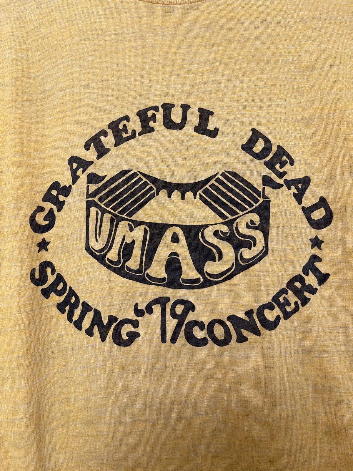 Band Tees Vintage 1979 Grateful Dead UMASS Spring Concert Patti Smith Size US M / EU 48-50 / 2 - 3 Thumbnail