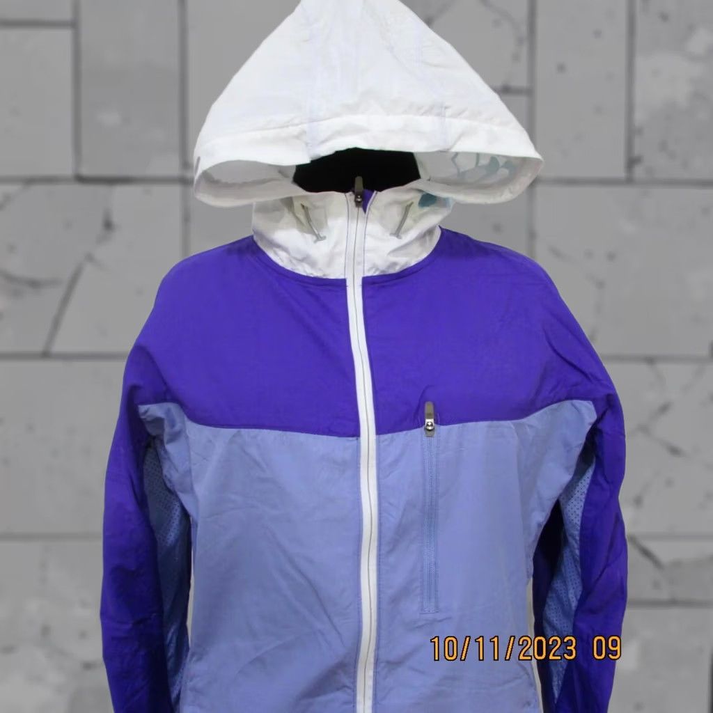 Vintage Nike Women's Showerproof Hooded Jacket M 38/40 UK Multicoloured Bomber Shirt Womens 11021 Size ONE SIZE - 1 Thumbnail