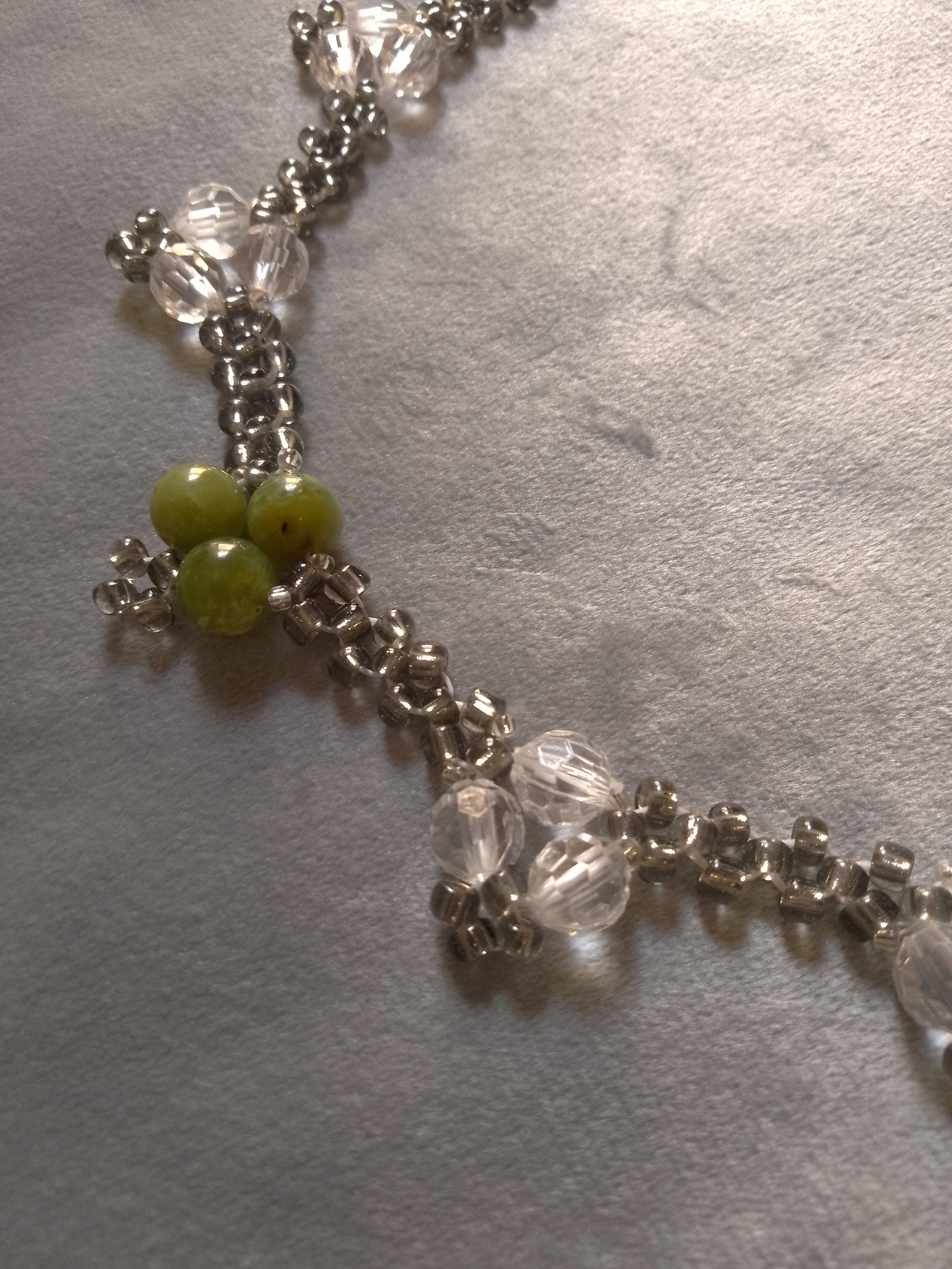 Handmade Elegant Necklace Green with natural jade gemstones Size ONE SIZE - 4 Thumbnail
