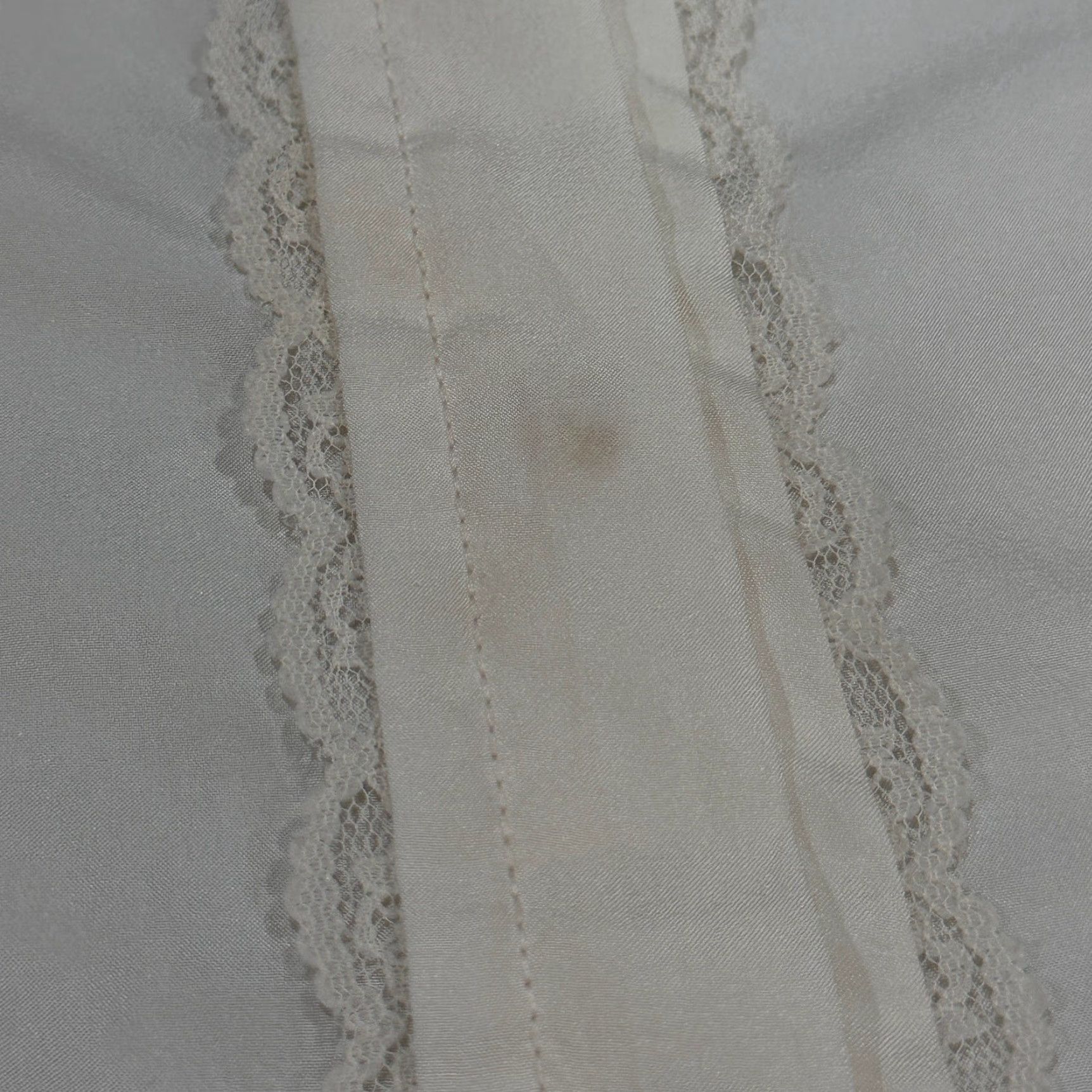 Vintage VINTAGE Alice Stuart Blouse Women Size 12 Ivory Small Stain Victorian Camisole Style Shirt Ladies Casual Business 12 Womens Size XL / US 12-14 / IT 48-50 - 6 Thumbnail