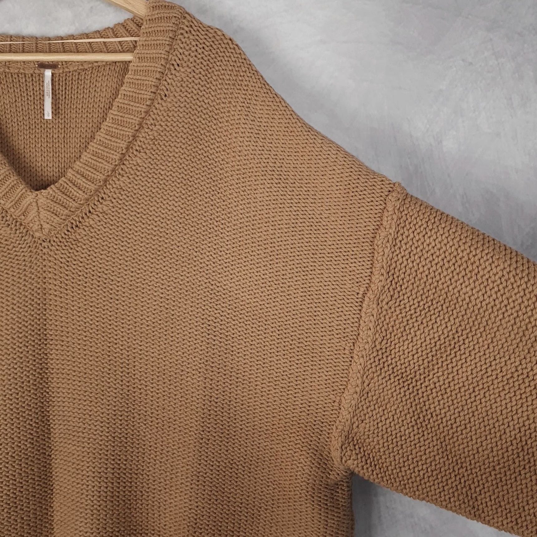 Free People Free People Sweater Womens Large Brown V-Neck Oversized Pullover Knits Chunky Knit Casual Fall Winter Size L / US 10 / IT 46 - 6 Thumbnail