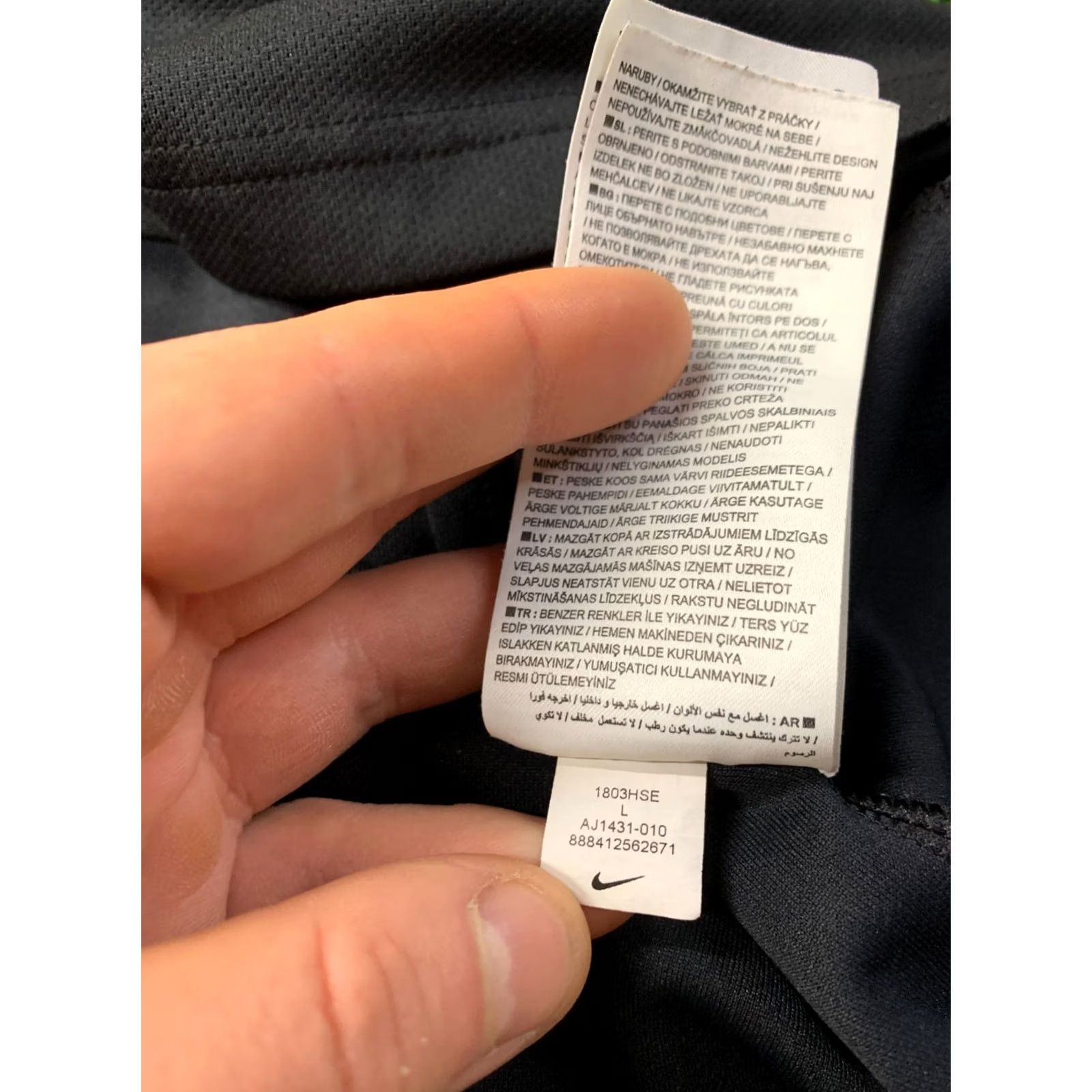 Nike NIKE DRI-FIT 2018 ORIGINAL MEN BASKETBALL VEST SHIRT SIZE L LARGE BLACK Shirt Mens Nike Basketball VEST XS? Size US L / EU 52-54 / 3 - 7 Thumbnail