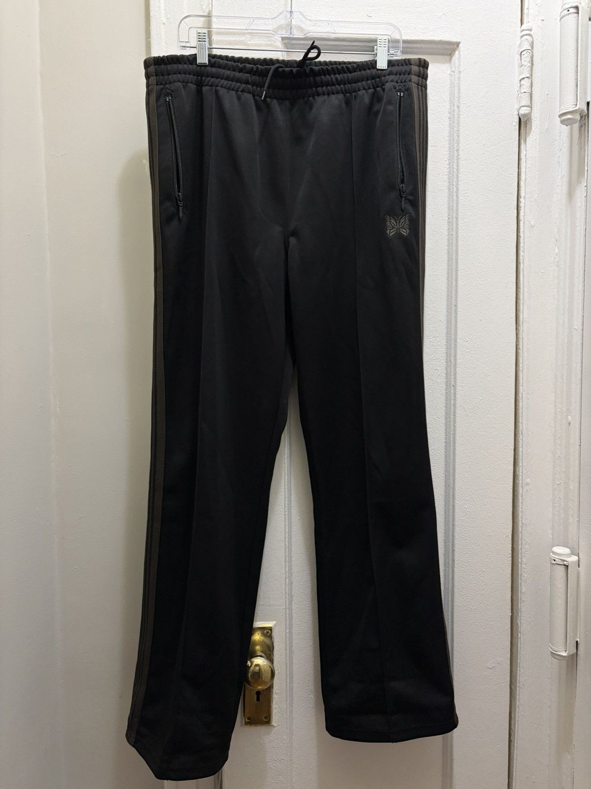 Needles Needles Narrow Track pant poly smooth Charcoal Tokyo