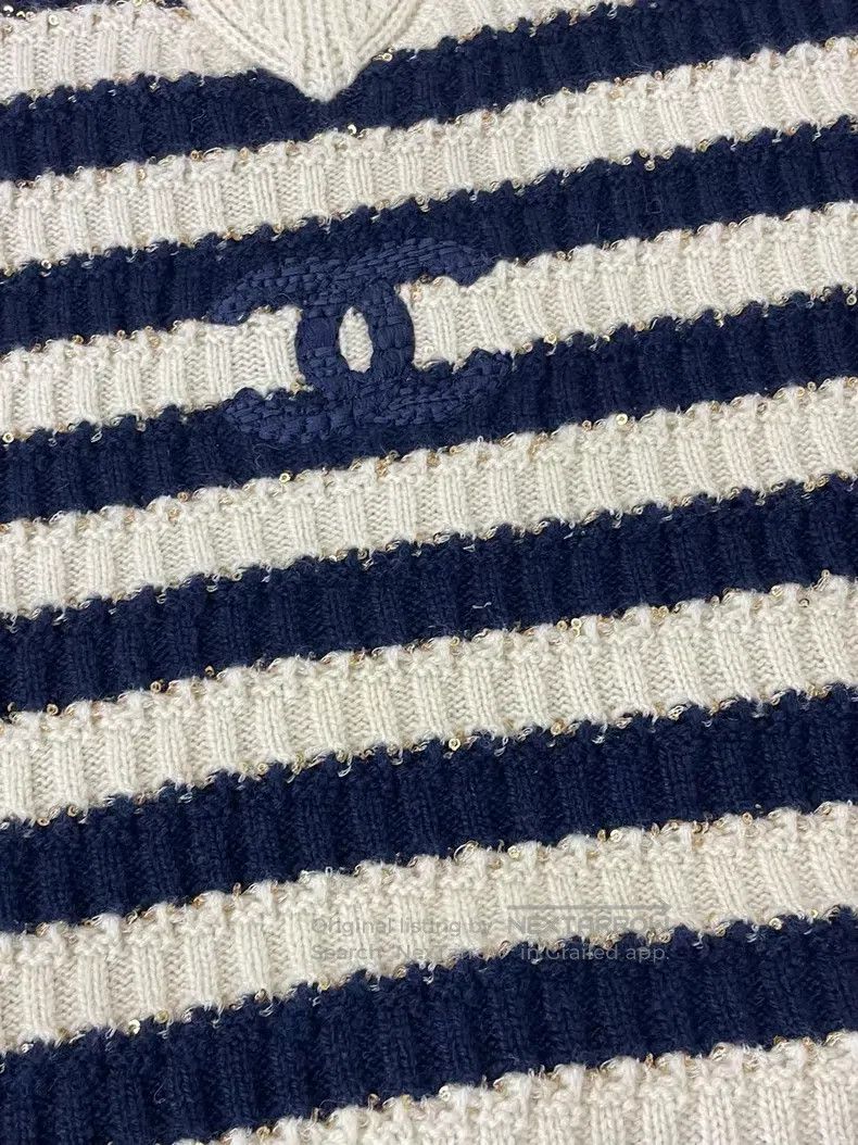 Chanel Chanel Blue and white sequin striped sweater Size XS / US 0-2 / IT 36-38 - 2 Thumbnail
