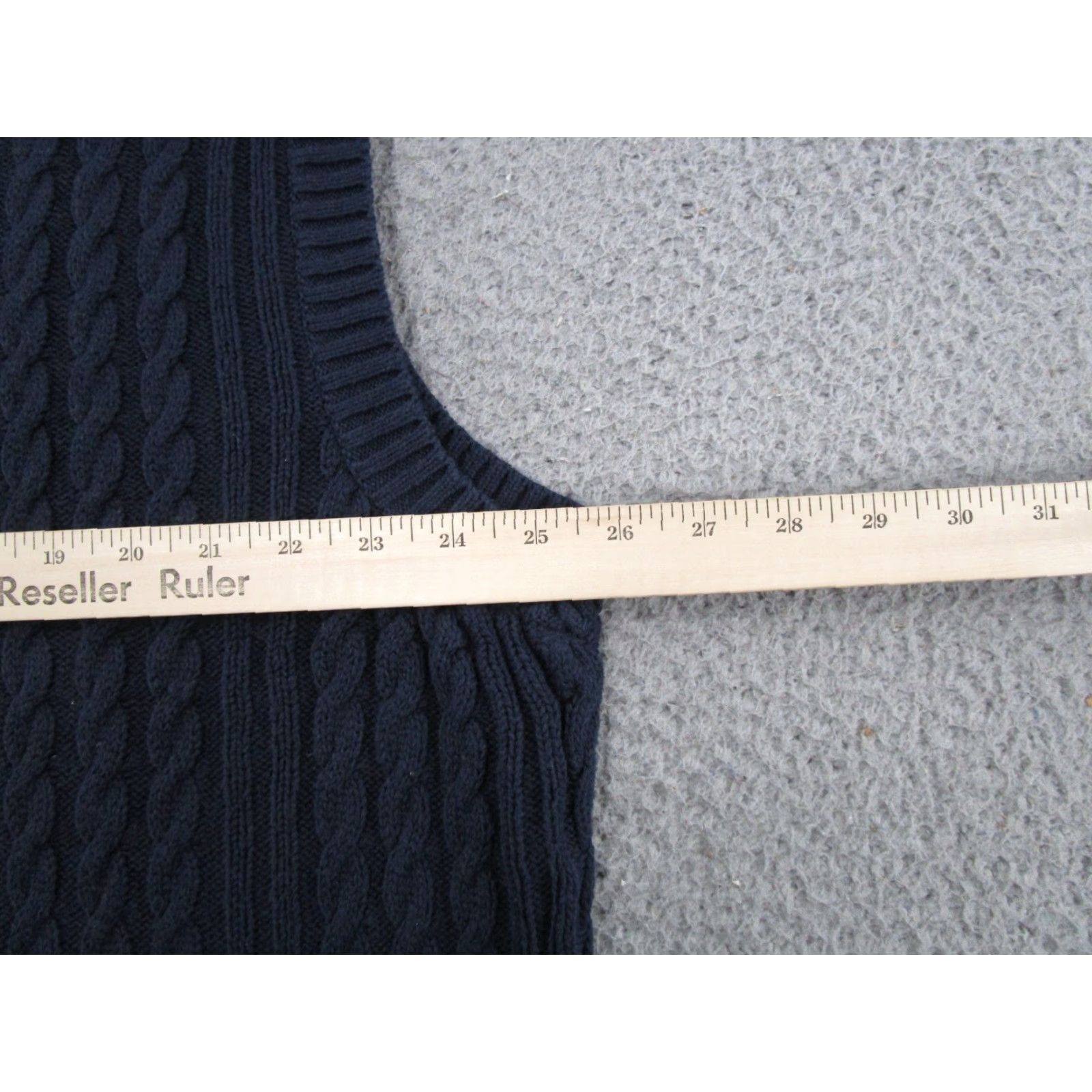 Vintage VTG 90s Old Glory Cable Knit Pullover V-Neck Heavy Sweater Vest Size XLT Golf Men Size US XL / EU 56 / 4 - 4 Thumbnail