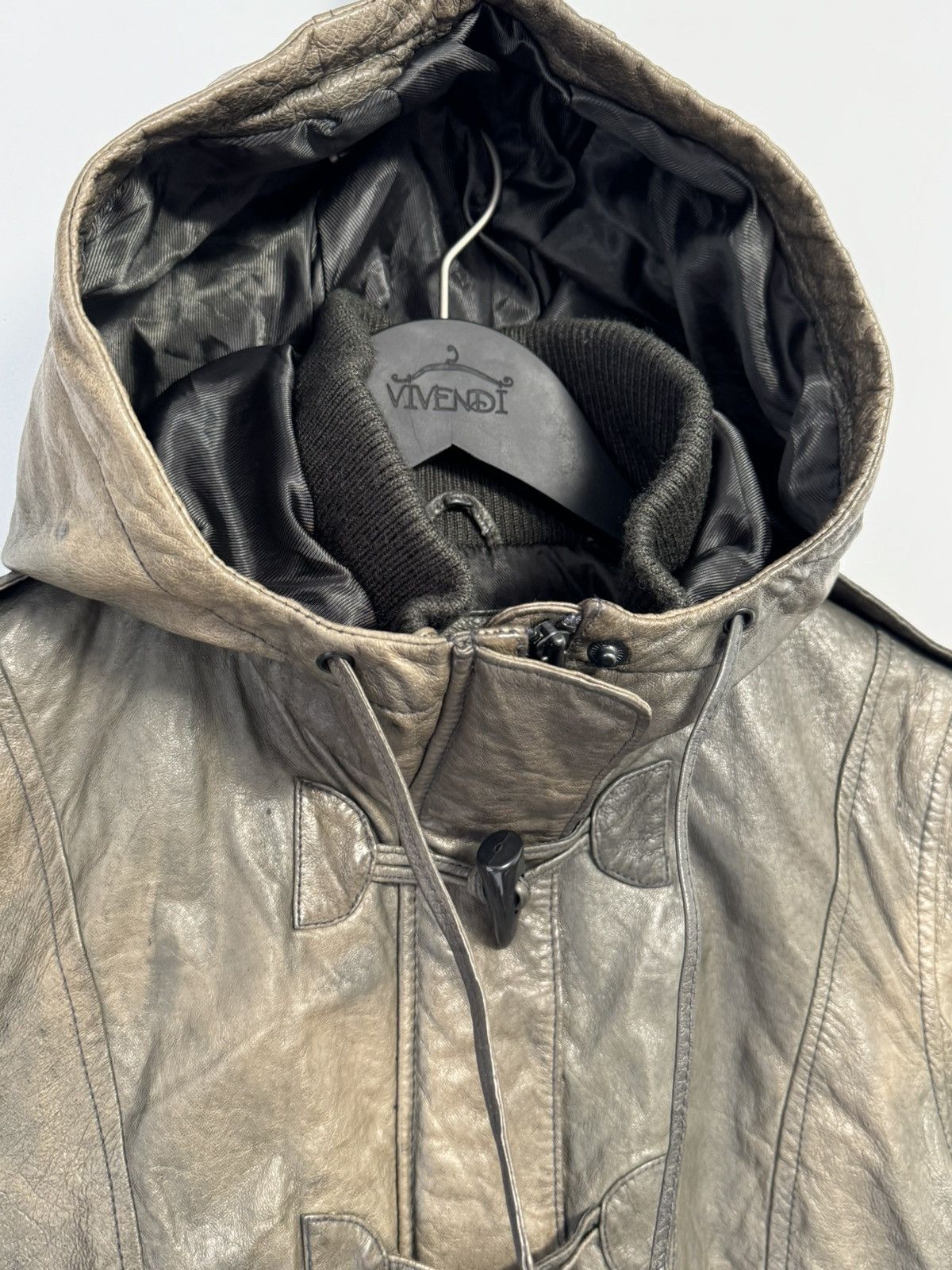 Levi's Levi’s Vintage Leather Jacket Y2K style hype women’s Size M / US 6-8 / IT 42-44 - 9 Thumbnail