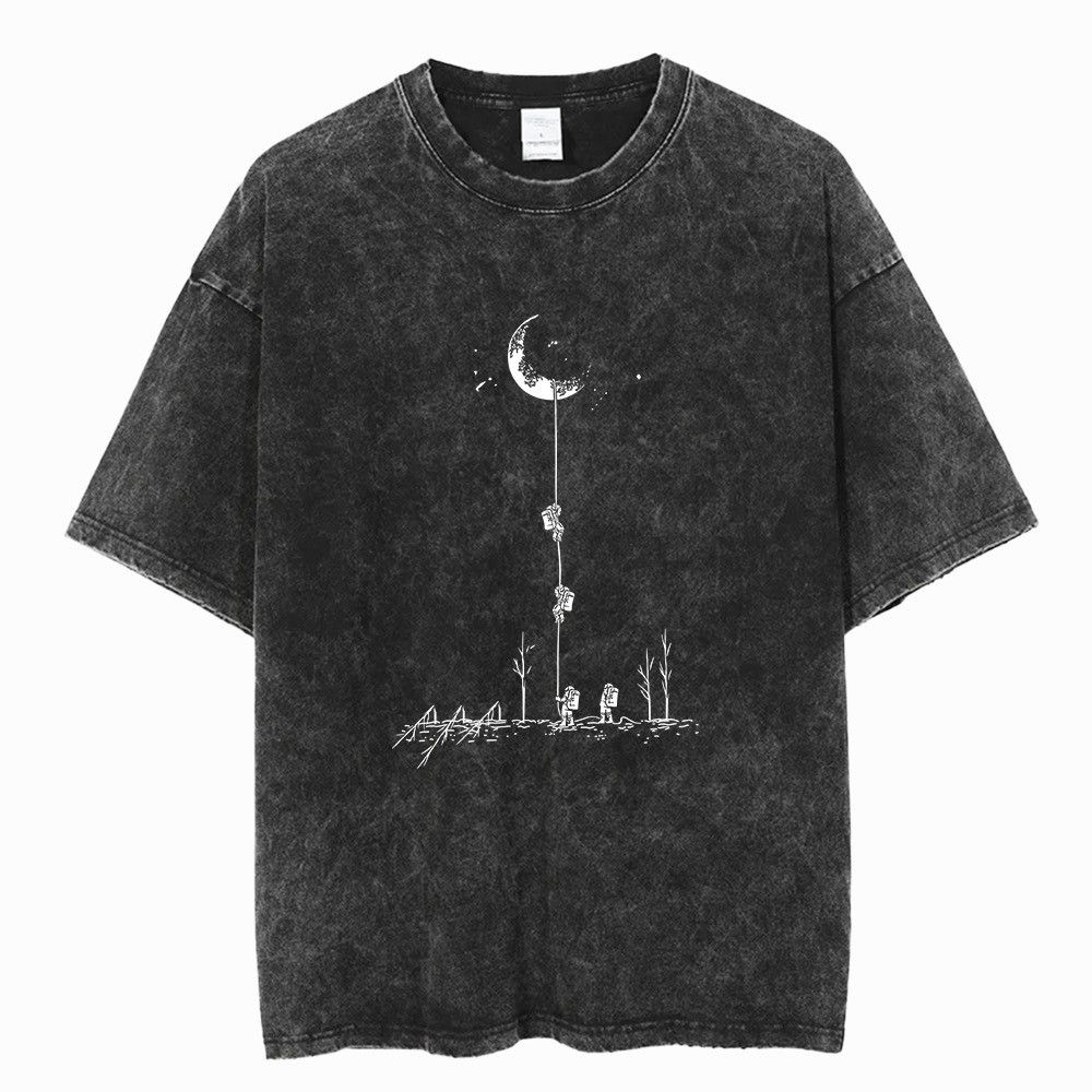 Japanese Brand Y2K Vintage Astronaut Space Moon Print Washed T-Shirt Size US XXL / EU 58 / 5 - 1 Thumbnail