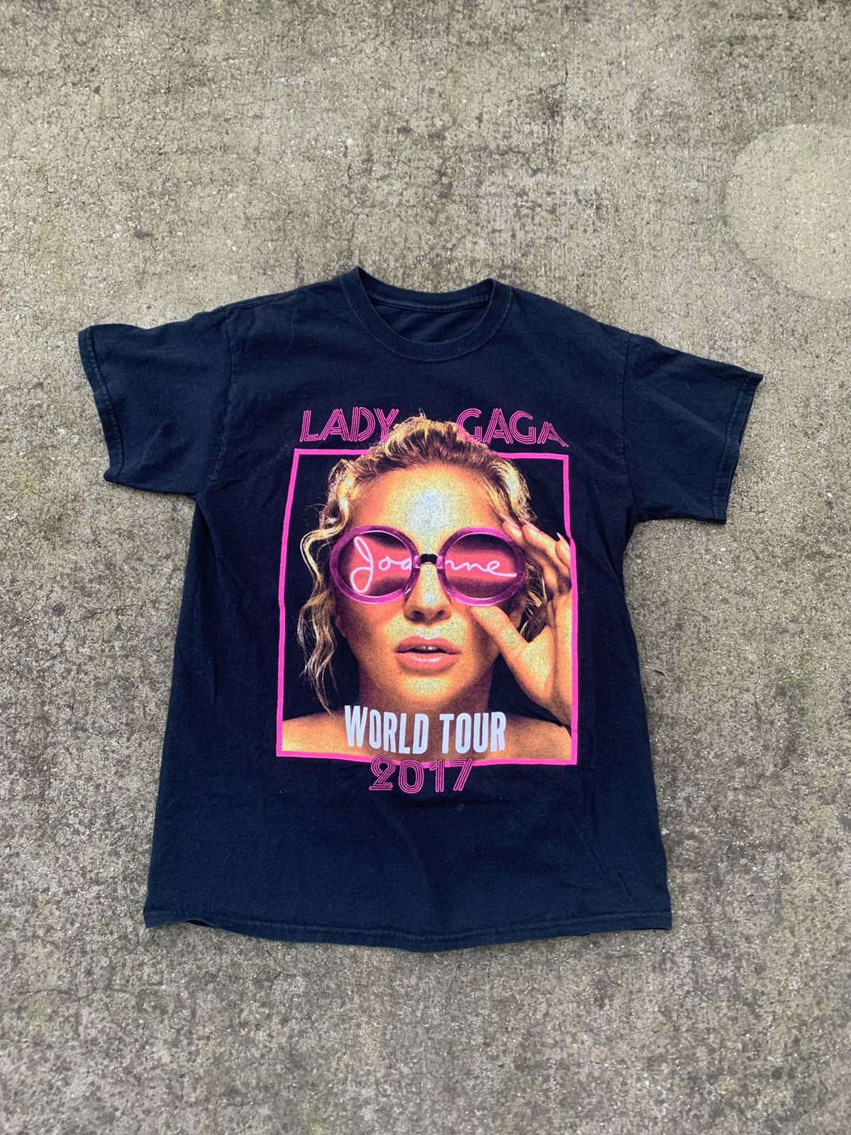 Band Tees Lady Gaga Tour T Shirt Size US L / EU 52-54 / 3 - 1 Thumbnail