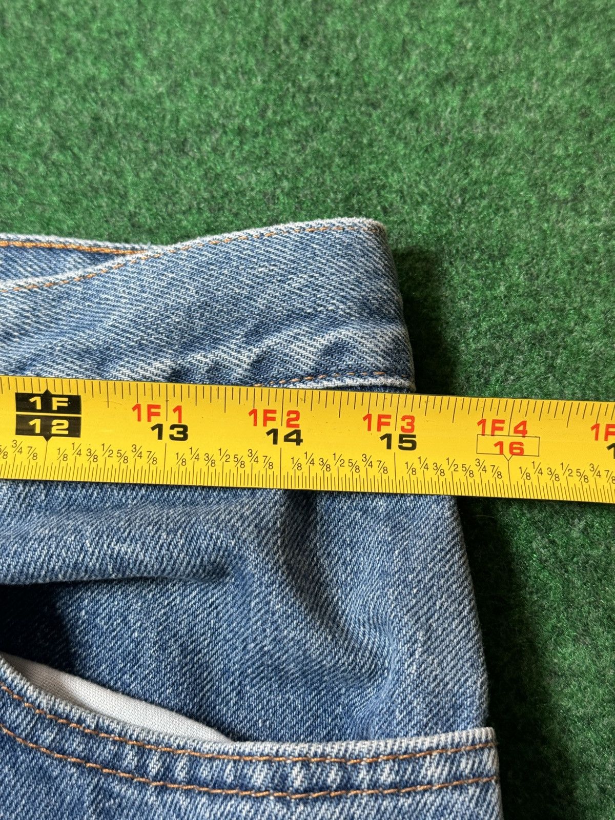 Levi's Vintage Clothing Vtg 90s Y2K Levi’s 550 Relaxed Fit Taper Light Wash Jeans Size 30" / US 8 / IT 44 - 7 Thumbnail