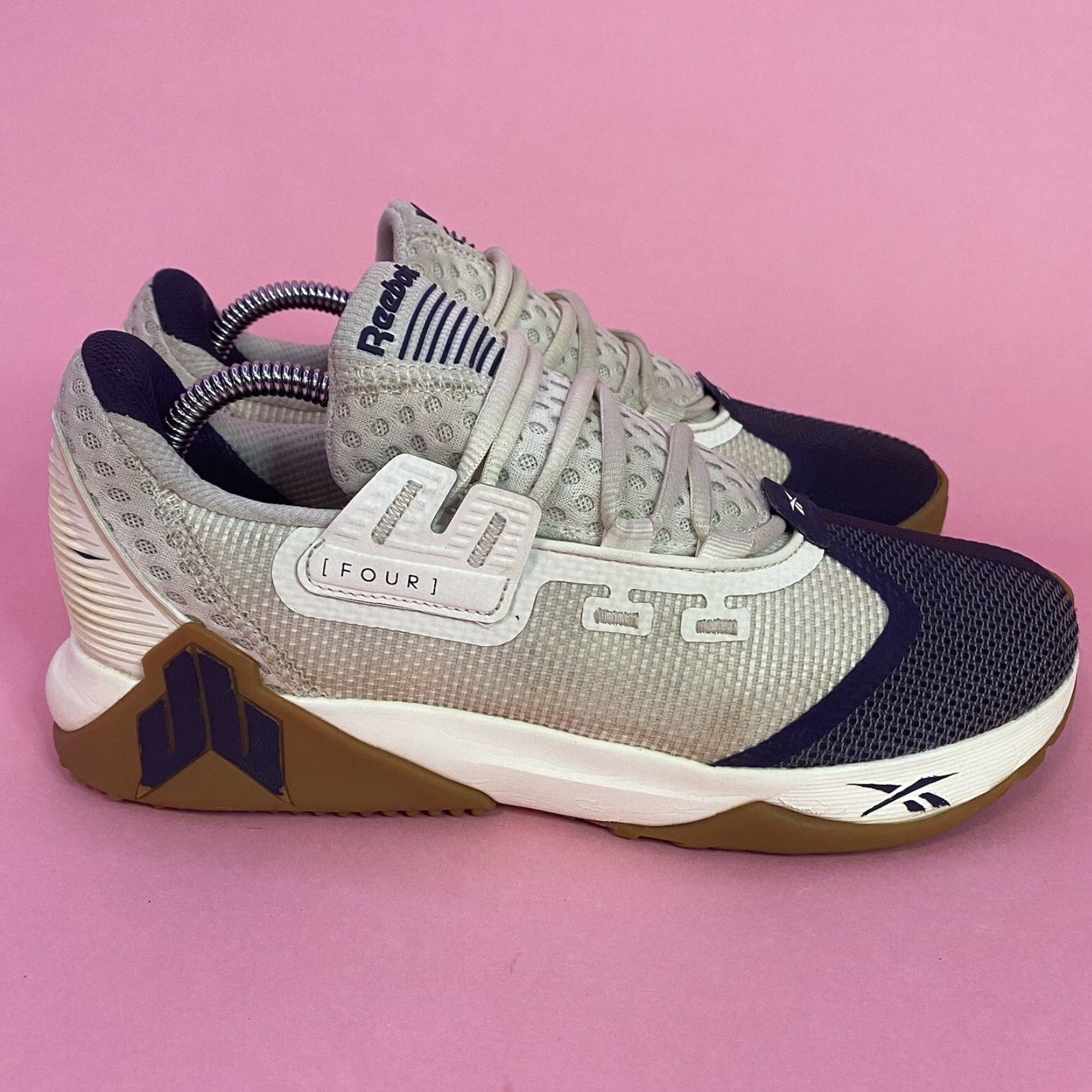 Reebok Reebok JJ Season IV FU8475 White Blue Running Shoes Lace Up Low Top Size 8 Mens Sneakers Blue White Size US M / EU 48-50 / 2 - 4 Thumbnail