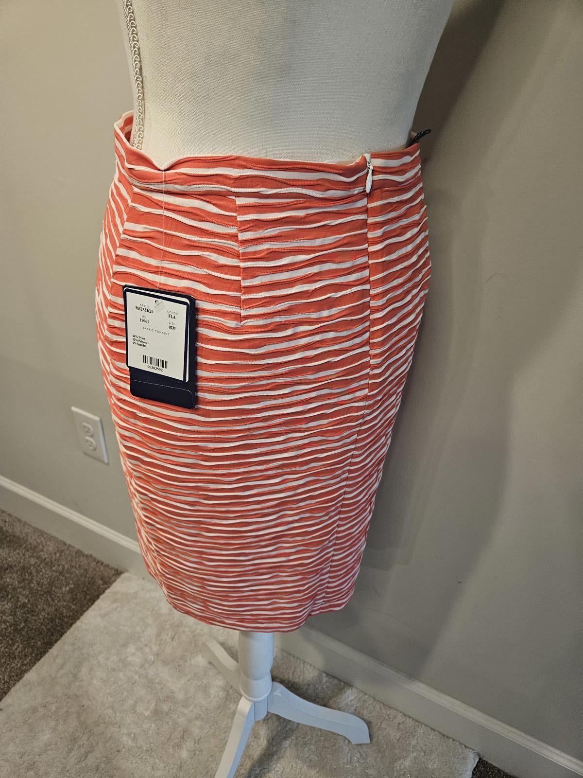Designer Nwt Doncaster 2 Piece Orange Textured Skirt Set #265 Size S / US 4 / IT 40 - 5 Thumbnail