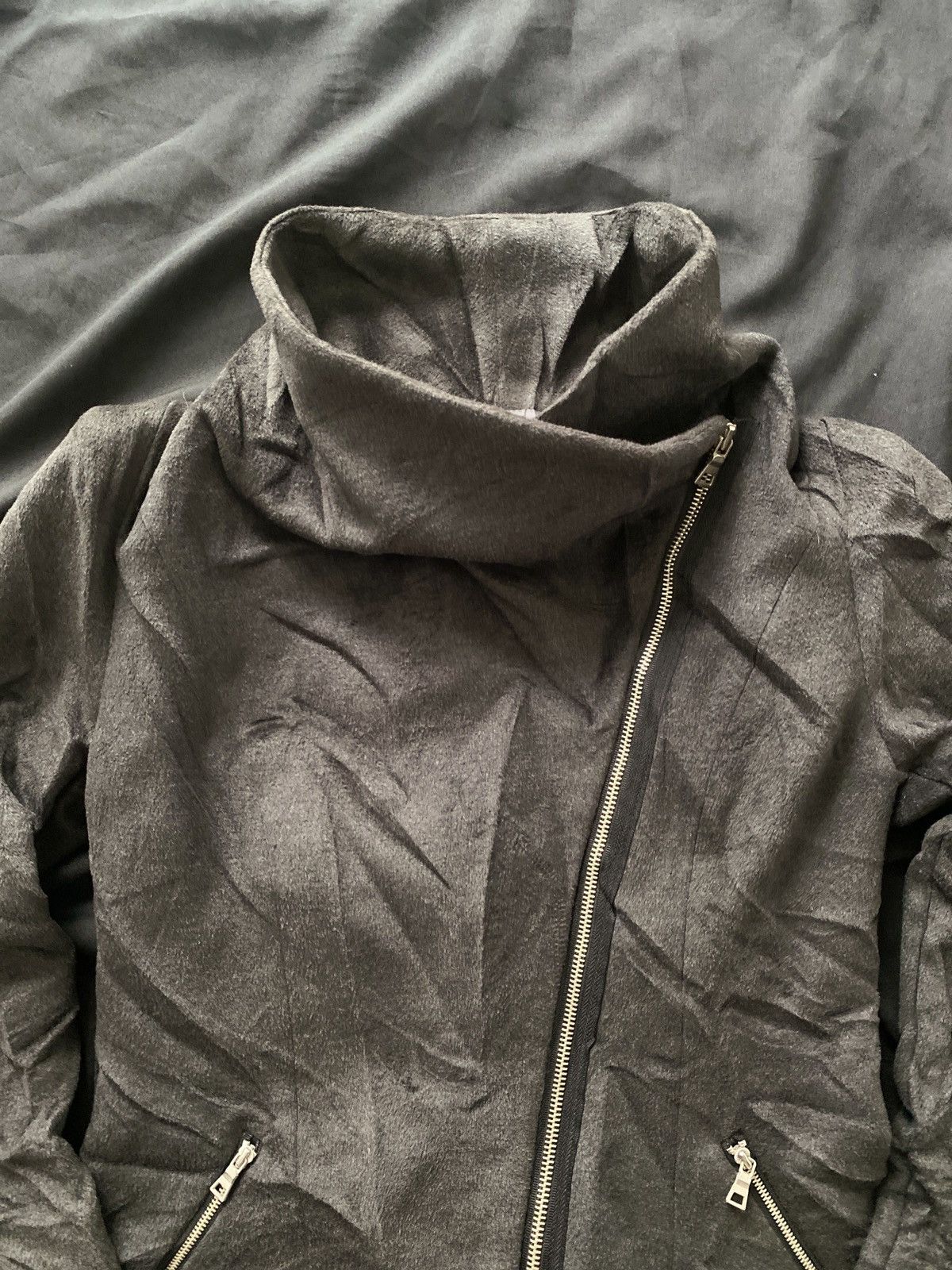 Isamu Katayama Backlash 2000’s Eris Asymmetrical vkei black jacket Size US M / EU 48-50 / 2 - 3 Thumbnail