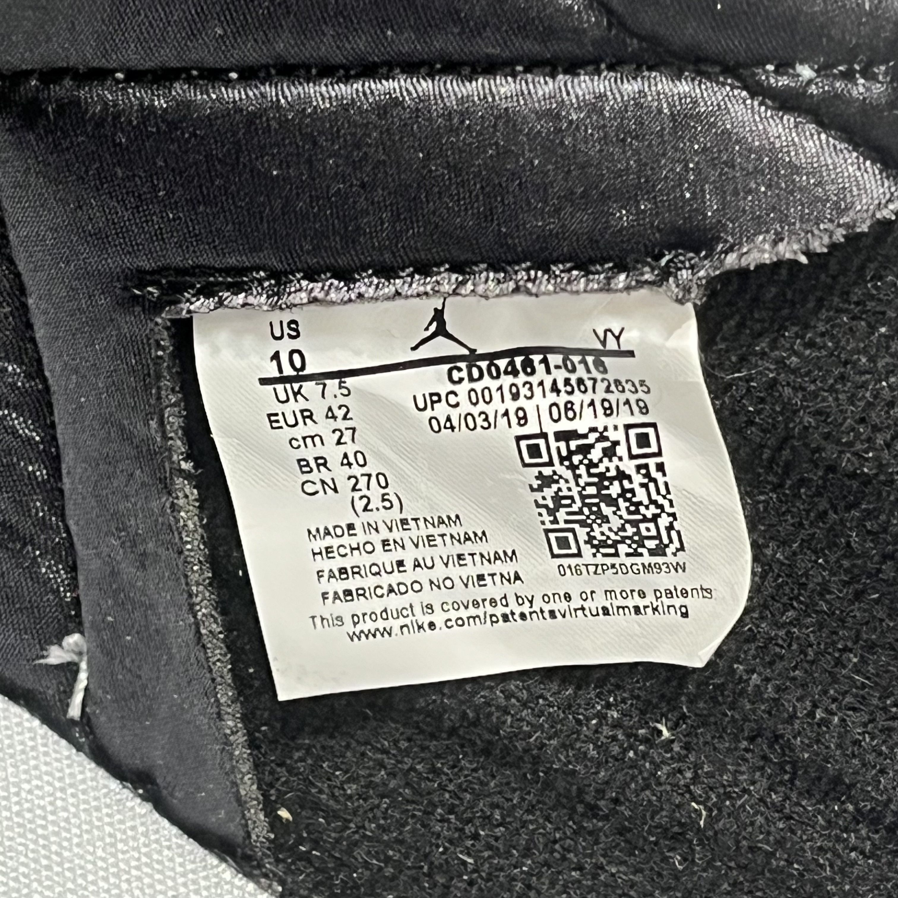 Nike Air Jordan 1 Retr High Satin Black Toe (W) Size US 10 / IT 40 - 6 Thumbnail