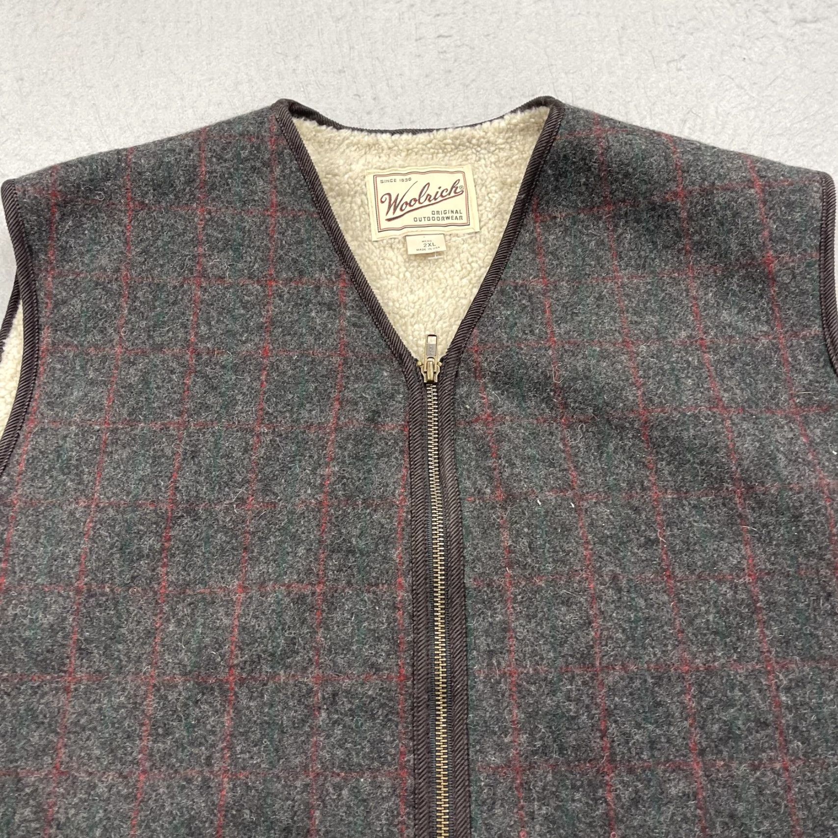 Vintage VINTAGE Woolrich Vest Mens 2XL Gray Plaid Wool Sherpa Lined Full Zip Outdoor Woolrich Vest Mens 2XL Gray Plaid Wool Sherpa Lined Zip Pockets Size US XXL / EU 58 / 5 - 3 Thumbnail