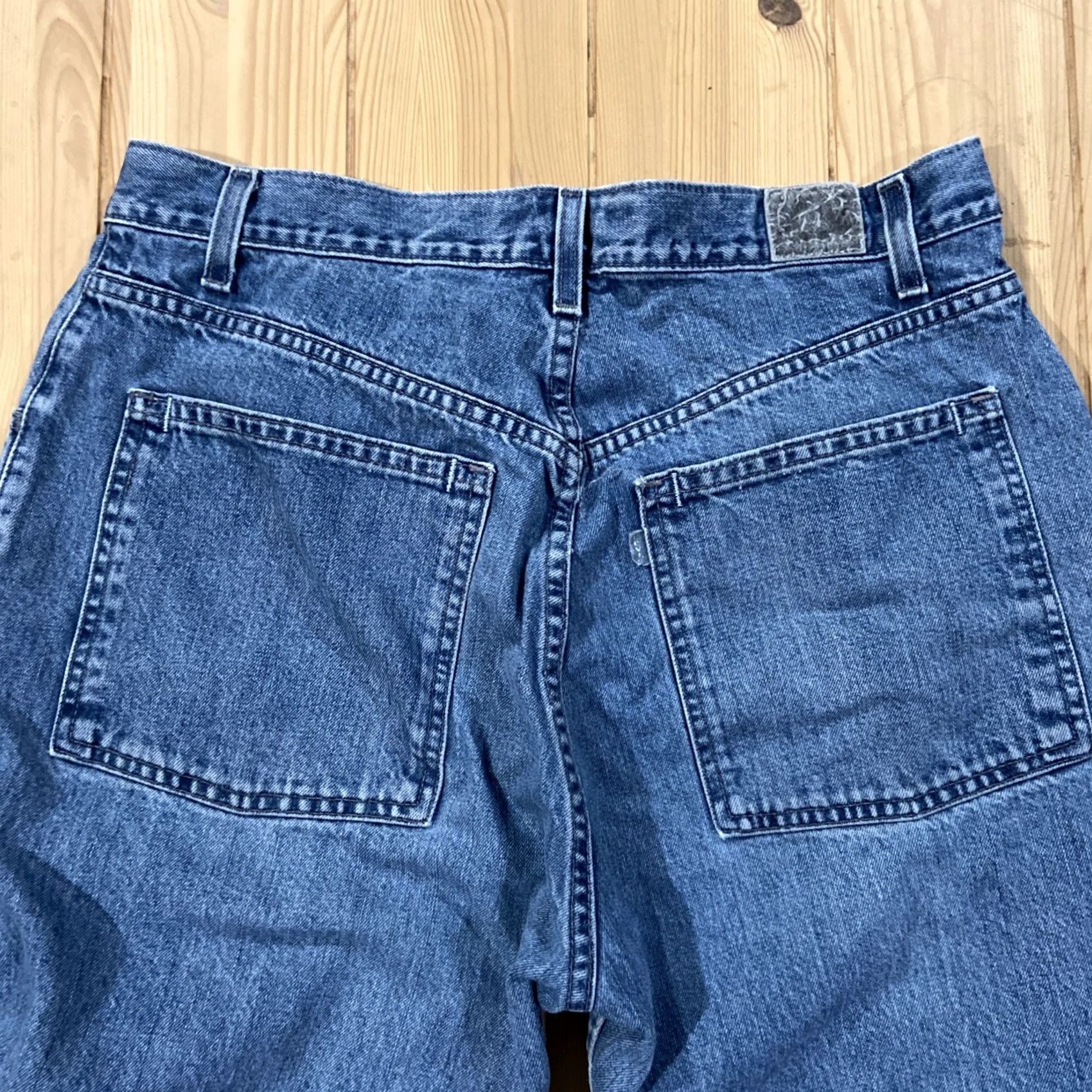 Levi's VINTAGE Levi's Silver Tab Jeans Light Wash Denim 33x27 Relaxed Straight 5-Pocket Mens Blue 90s American Theme Jeans Size US 33 - 7 Thumbnail