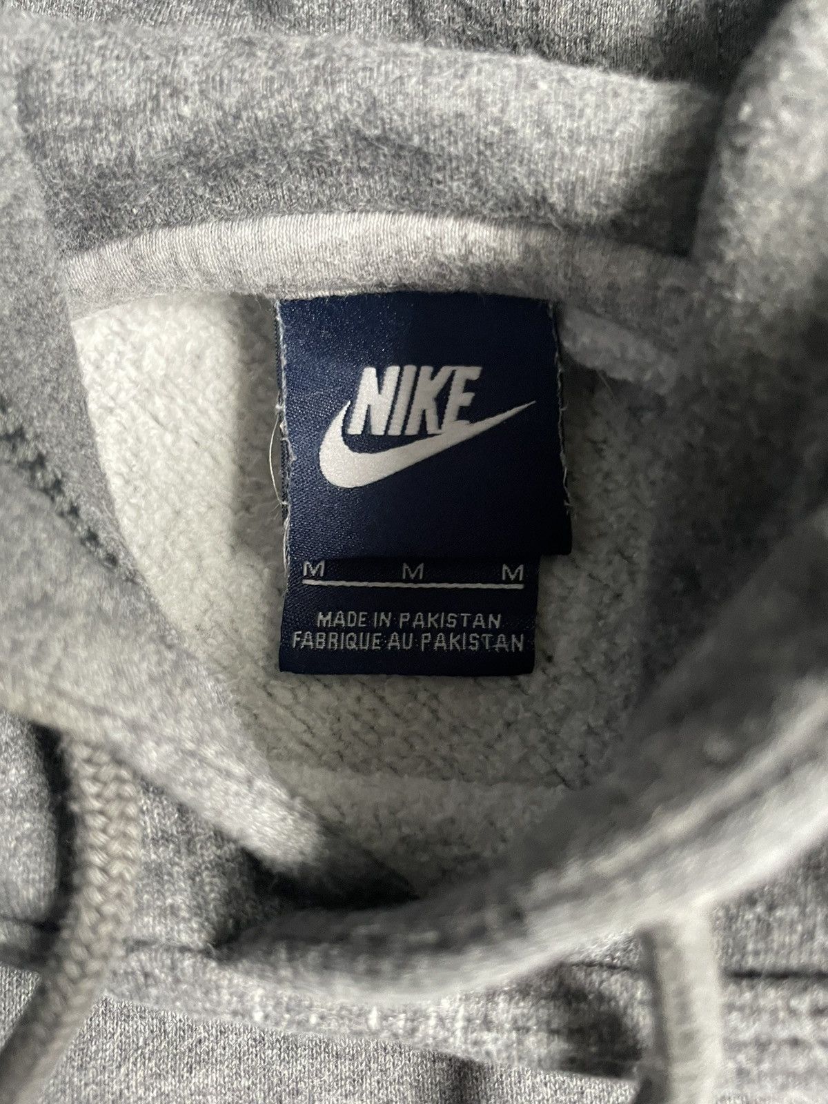 Nike × Vintage Vintage Embroidered Nike Hoodie Size US M / EU 48-50 / 2 - 4 Thumbnail