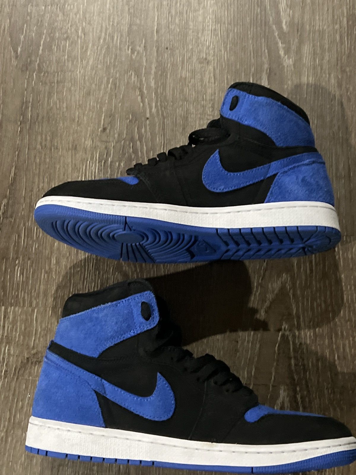 Jordan Brand Air Jordan 1 Retro High OG 'Royal Reimagined' Size US 9 / EU 42 - 2 Thumbnail
