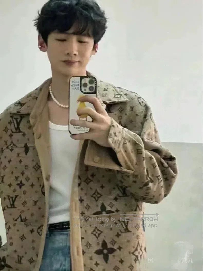 Louis Vuitton Louis Vuitton Khaki printed three-flower double-faced cash Size US L / EU 52-54 / 3 - 8 Thumbnail