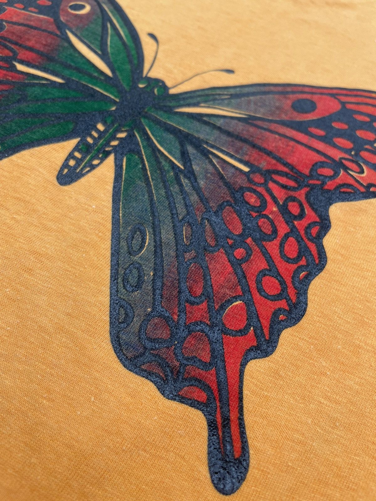 Vintage Vintage Butterfly Tshirt Size US M / EU 48-50 / 2 - 17 Thumbnail