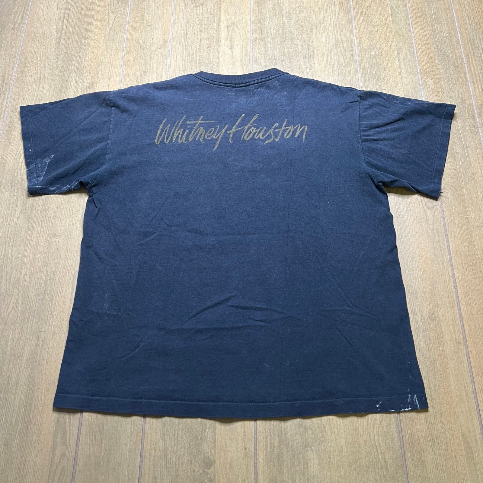 Vintage Vintage Whitney Houston T Shirt XL USA AOP 90s Single Stitch Size US XL / EU 56 / 4 - 2 Thumbnail