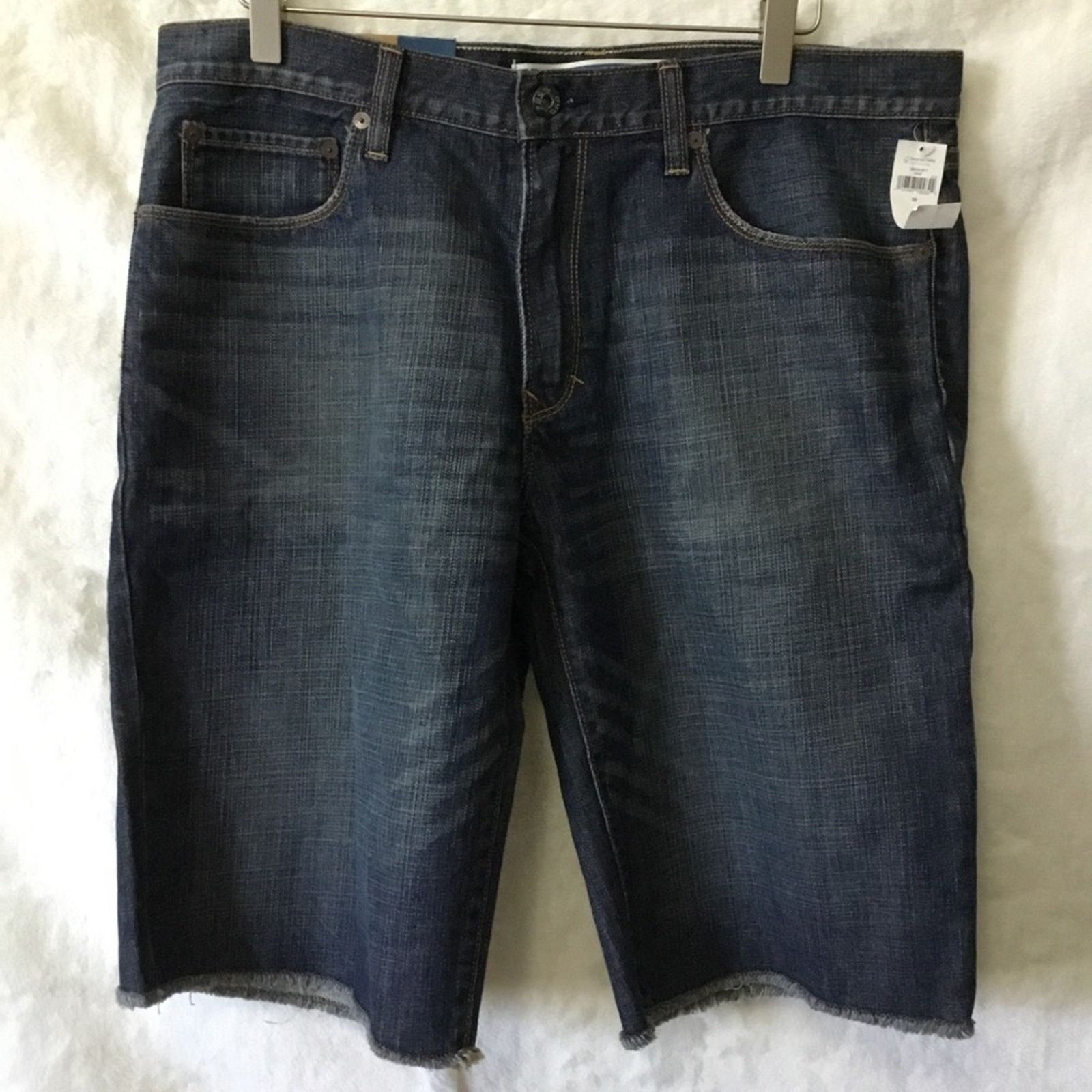 Gap Gap Jeans Blue Men Zip Fly Shorts Size US 32 / EU 48 - 1 Thumbnail