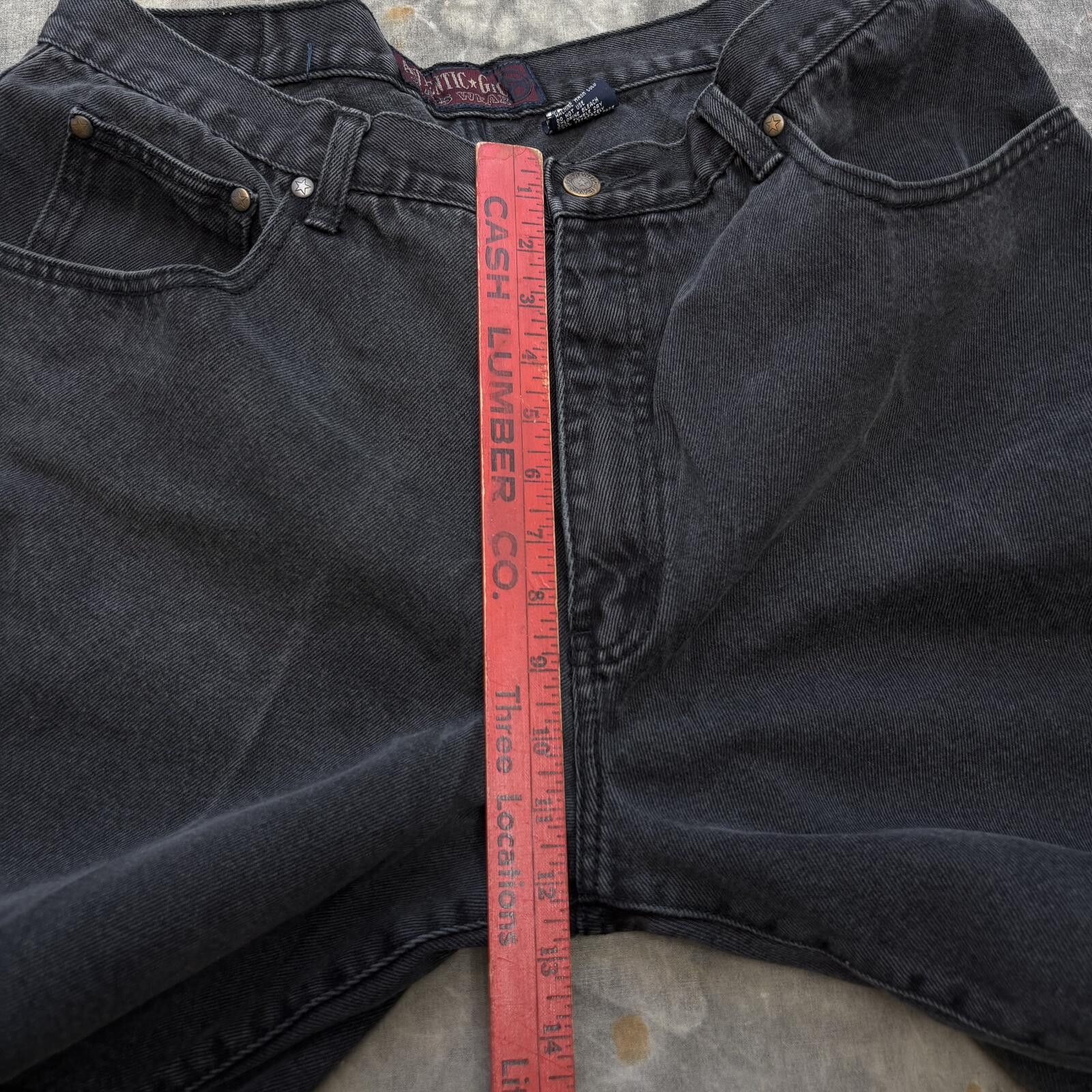 Vintage Vintage 90s Y2K Black Grunge Skater Baggy Denim Shorts Jorts Size US 36 / EU 52 - 5 Thumbnail