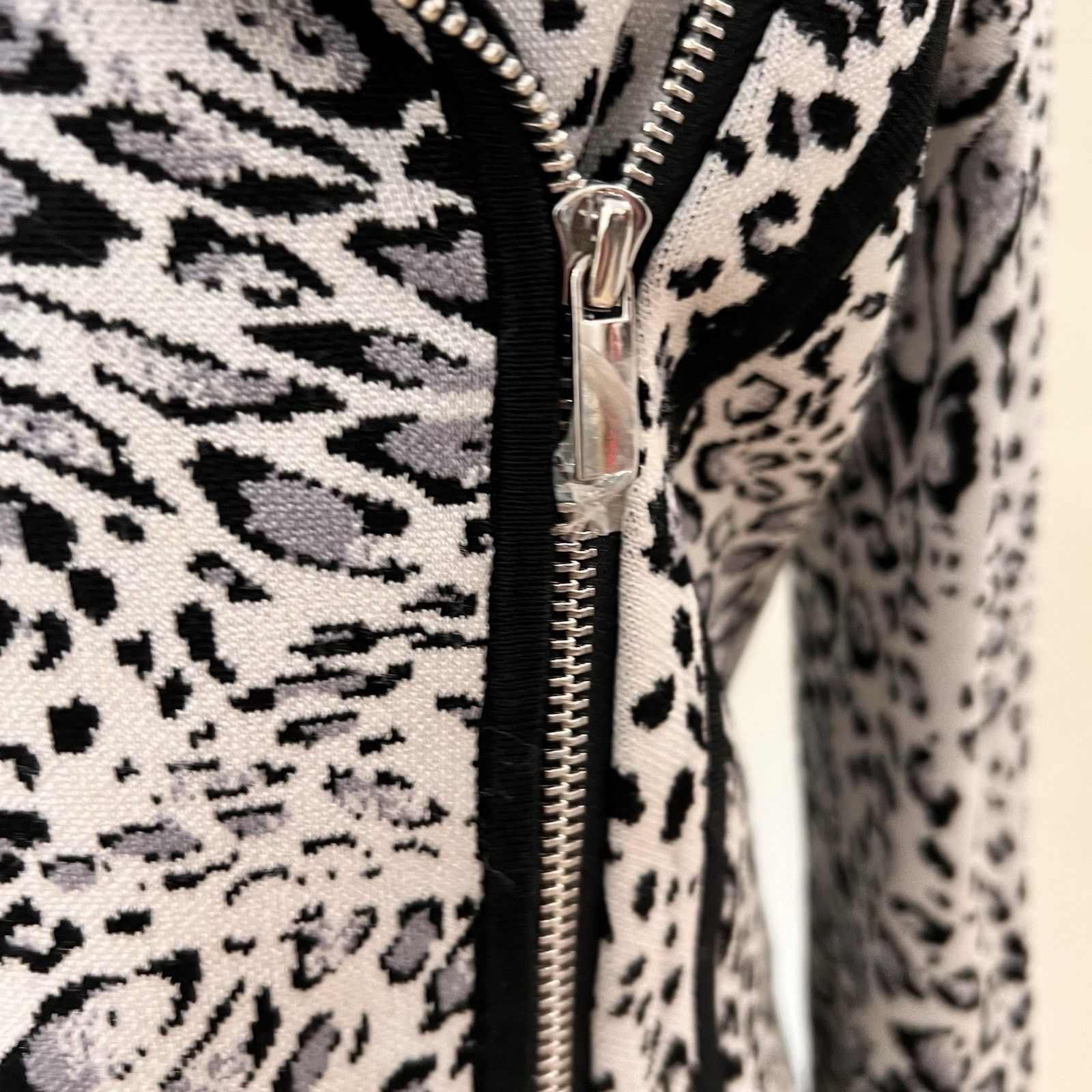 Other NWOT Y2K Caché Two Piece Skirt Set Leopard Print Moto Zip Size 22" - 6 Thumbnail