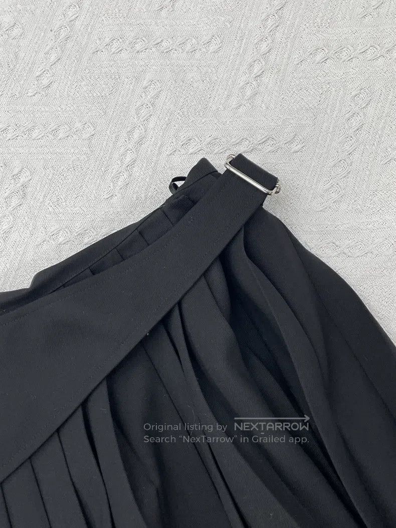 Dior Dior Black pleated skirt Size 26" / US 2 / IT 38 - 2 Thumbnail