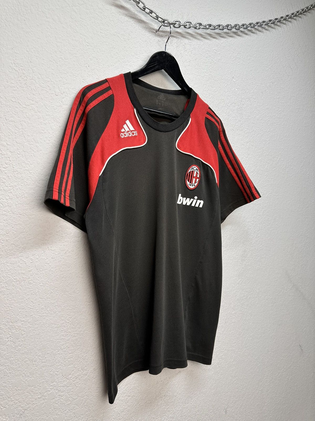 Adidas Vintage Adidas Milan Jersey Black 2008 Italy Rare T-shirt Size US L / EU 52-54 / 3 - 2 Thumbnail