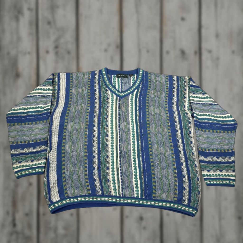 VINTAGE Tundra Sweater Mens XL Blue Green 3D Knit V-Neck Cotton Canada Hip Hop Pullover