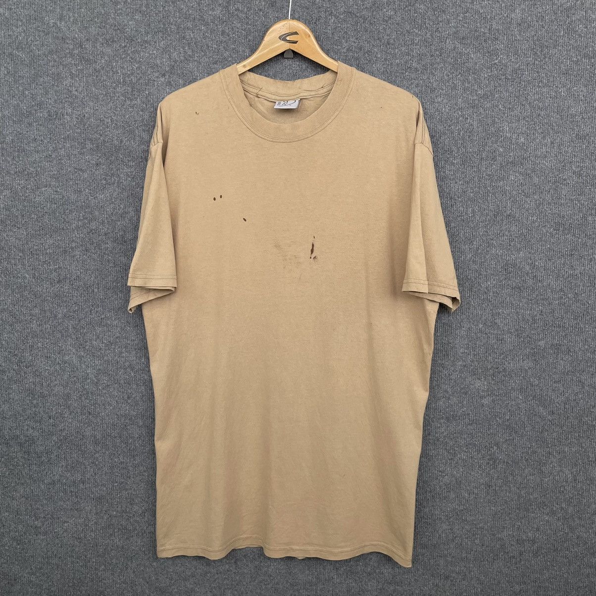 Vintage Vintage Discus Beige Blank T Shirt Travis Style Size US L / EU 52-54 / 3 - 1 Thumbnail