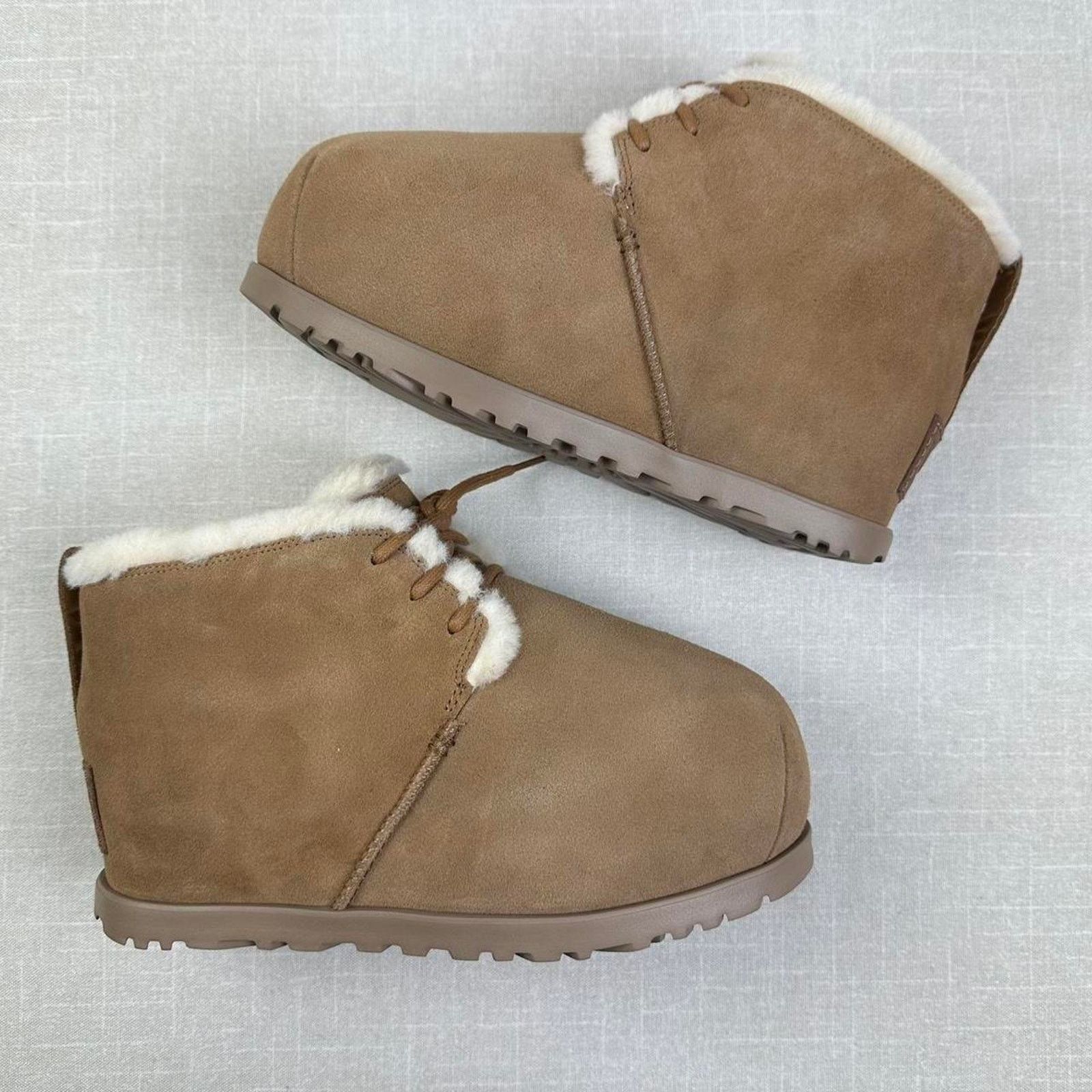 Ugg 🌰 UGG Pumped Lace Up Boot "Chestnut" 6W Size US 6 / IT 36 - 2 Thumbnail