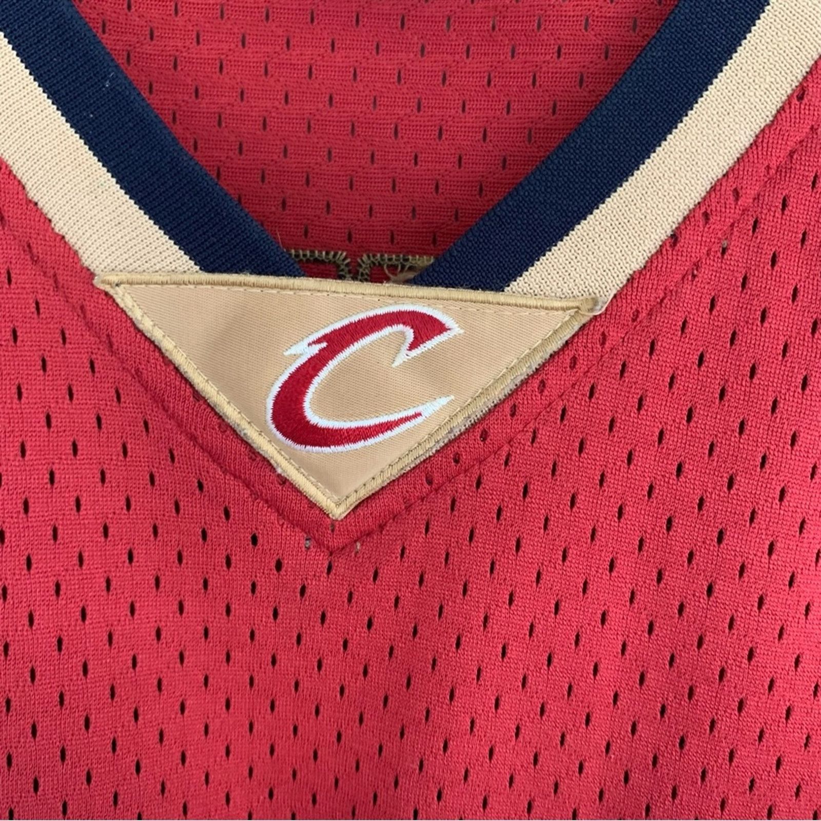 Reebok Authentic LeBron James Cavaliers Reebok Cavs Rookie Jersey Size US L / EU 52-54 / 3 - 9 Thumbnail