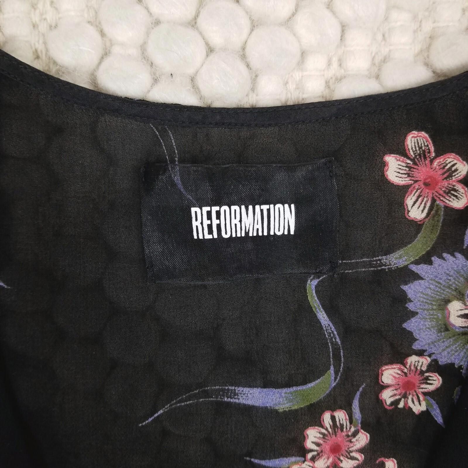 Reformation Reformation Cold Shoulder Sheer Floral Blouse Sz Small Size S / US 4 / IT 40 - 7 Thumbnail