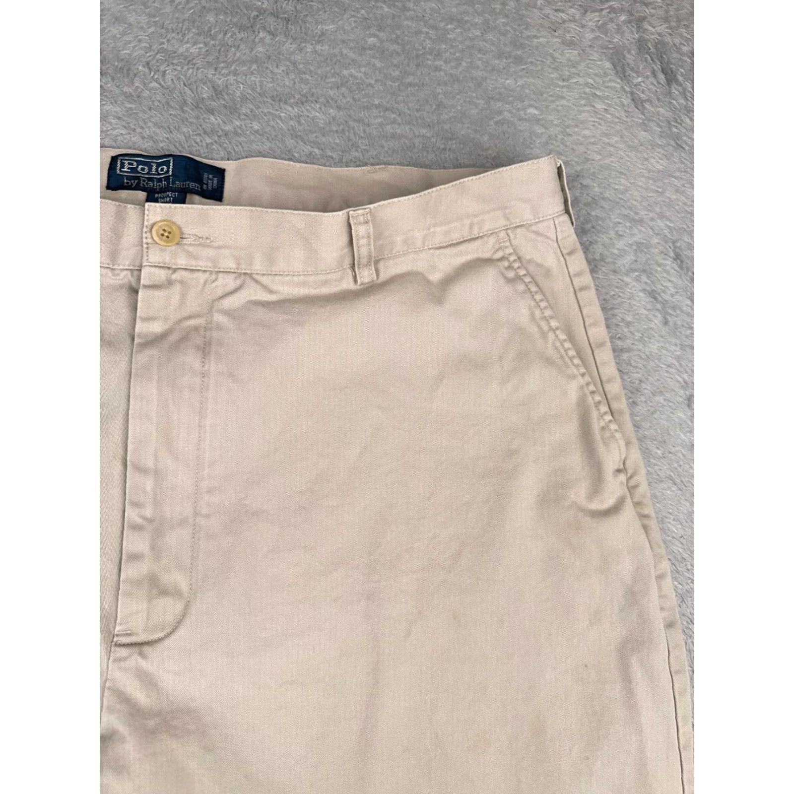 Polo Ralph Lauren Polo Ralph Lauren Shorts Men 40 Beige Classic Chino Zip Fly Cotton 9" Inseam 9" Casual Workwear Pocket Pockets Cargo Flat Front Medium Beige Mens Size US L / EU 52-54 / 3 - 5 Thumbnail